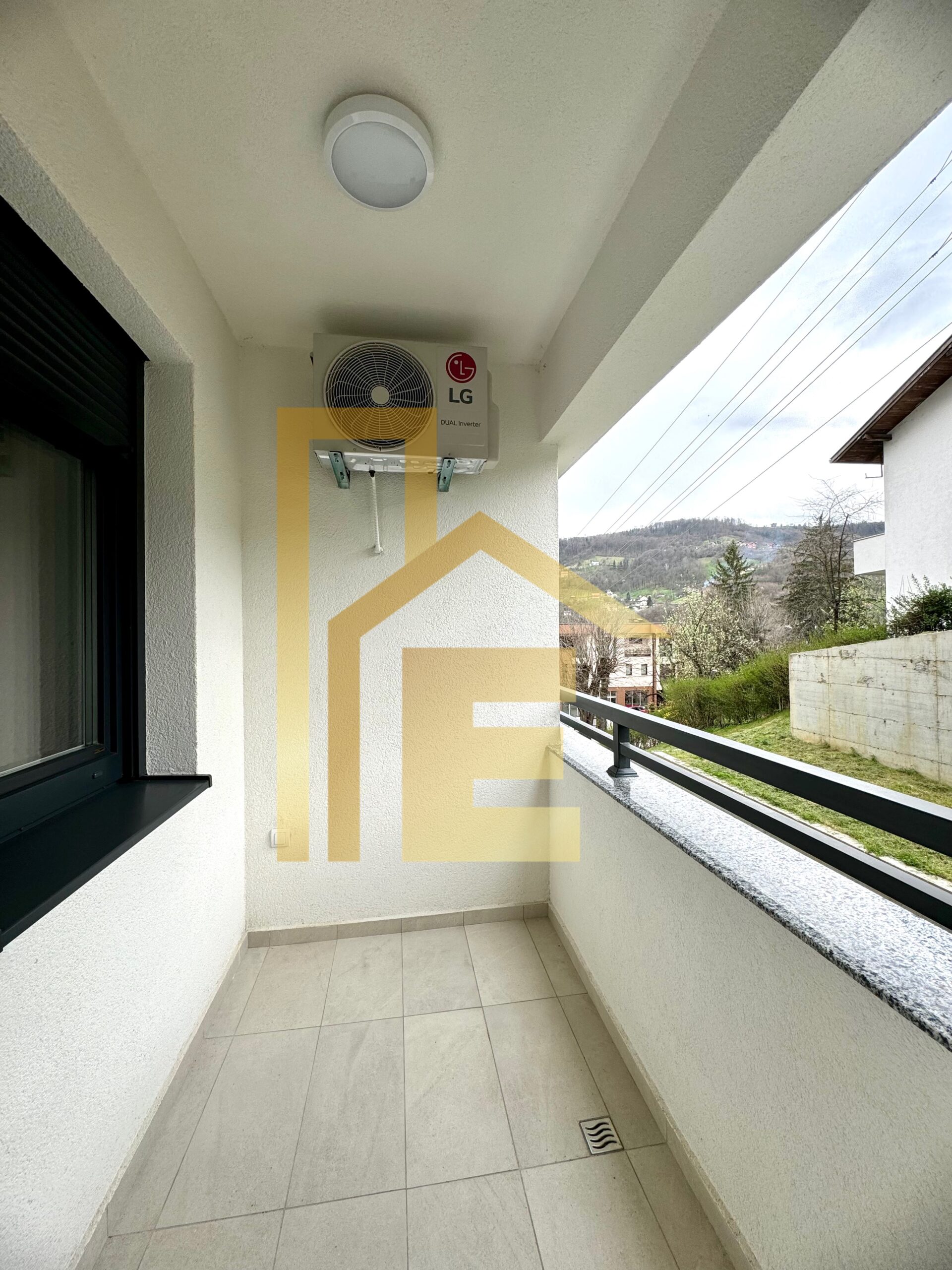 Iznajmljujemo moderno namješten dvosoban stan, naselje Hisete slika 6