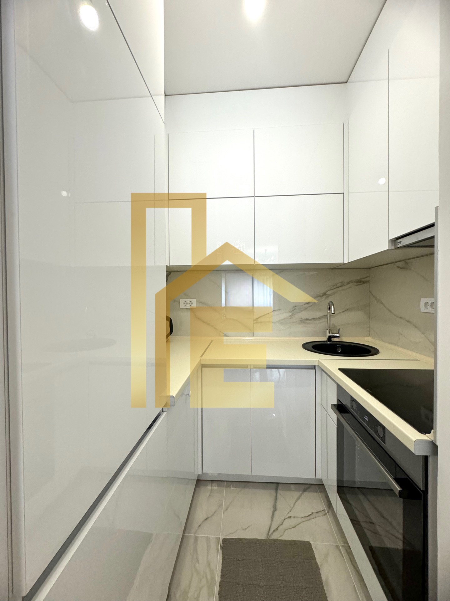 Iznajmljujemo moderno namješten dvosoban stan, naselje Hisete slika 12