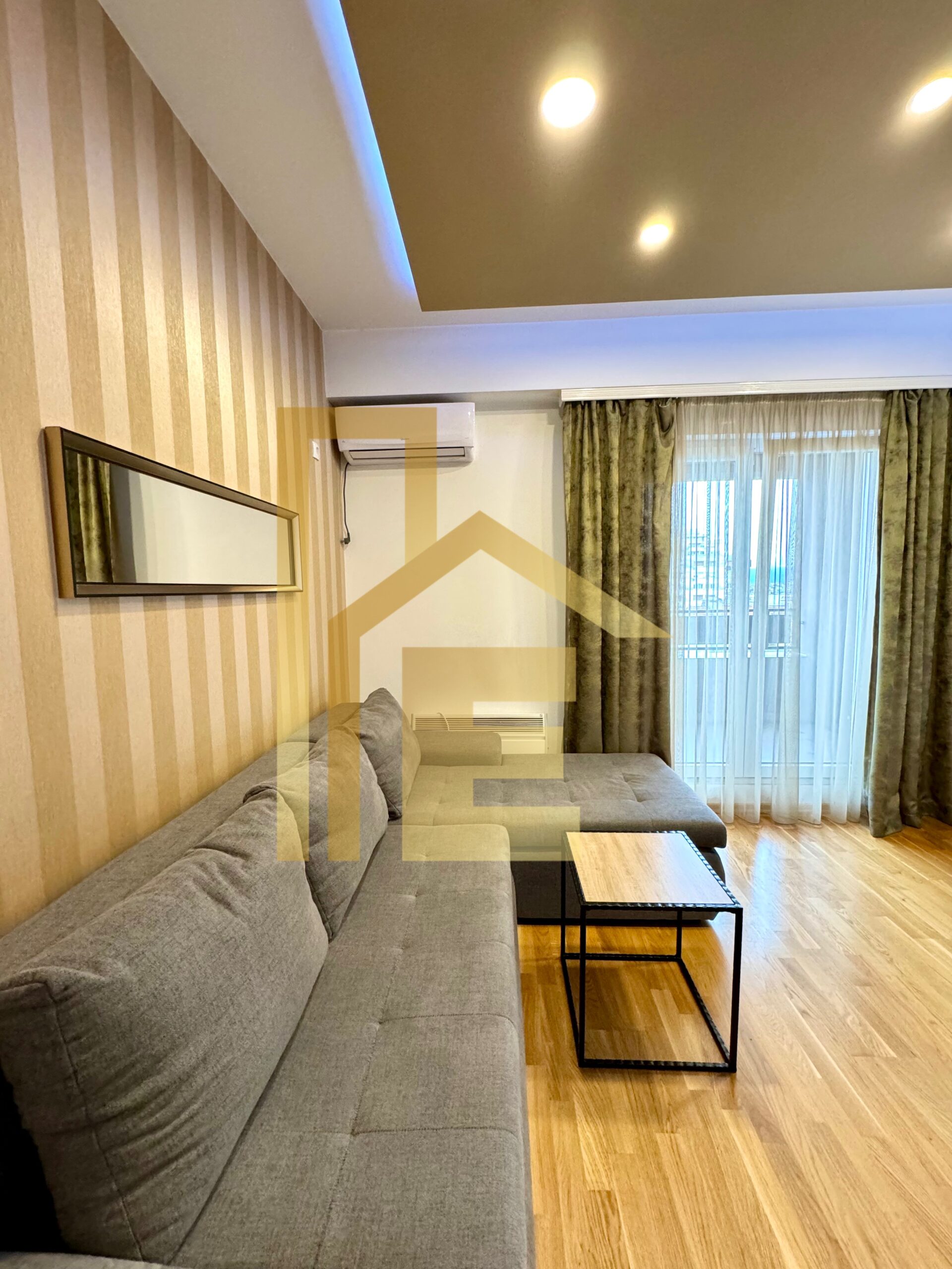 Iznajmljujemo dvosoban stan sa parking mjestom, naselje Čaire slika 11