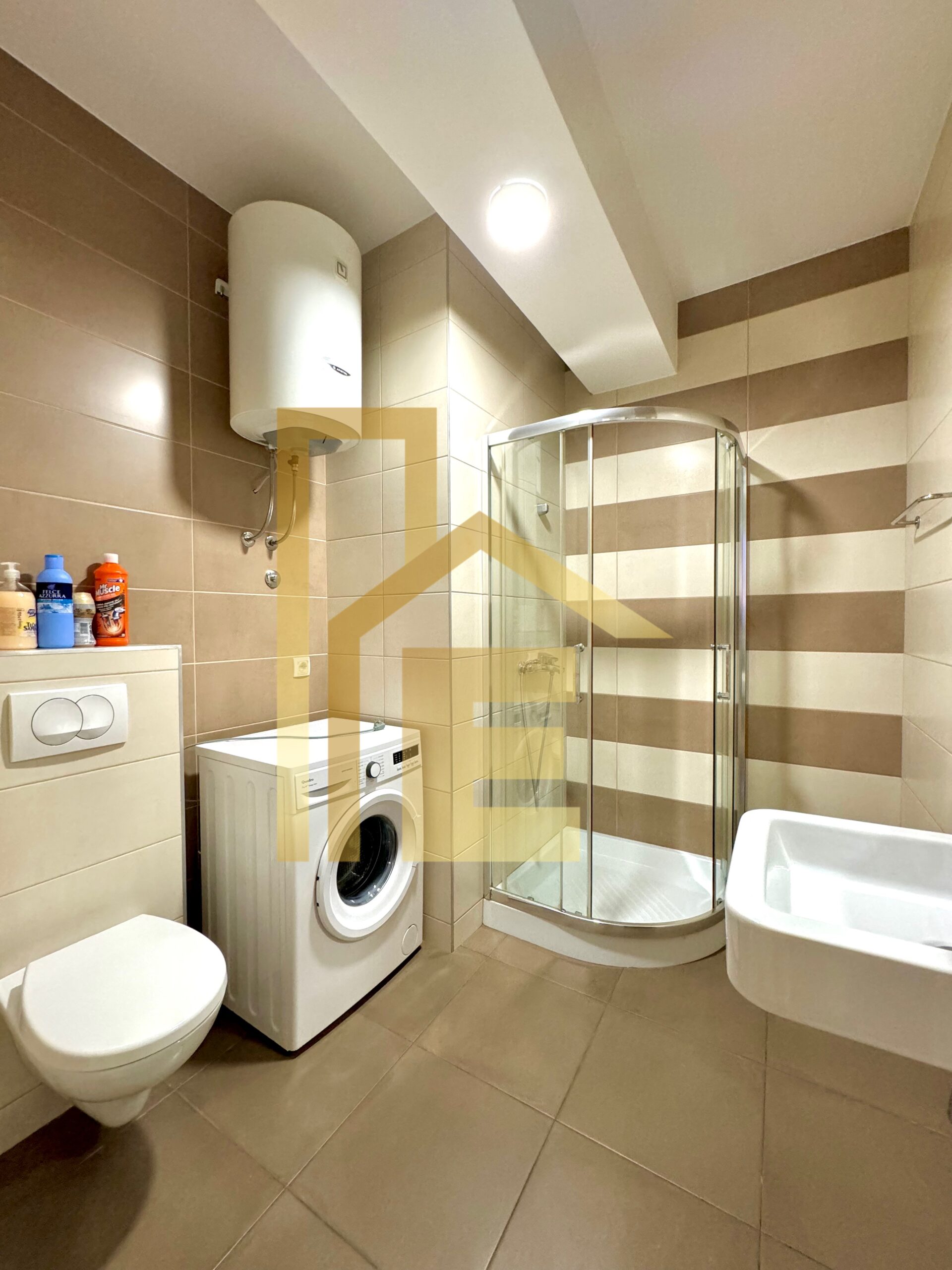 Iznajmljujemo dvosoban stan sa parking mjestom, naselje Čaire slika 12