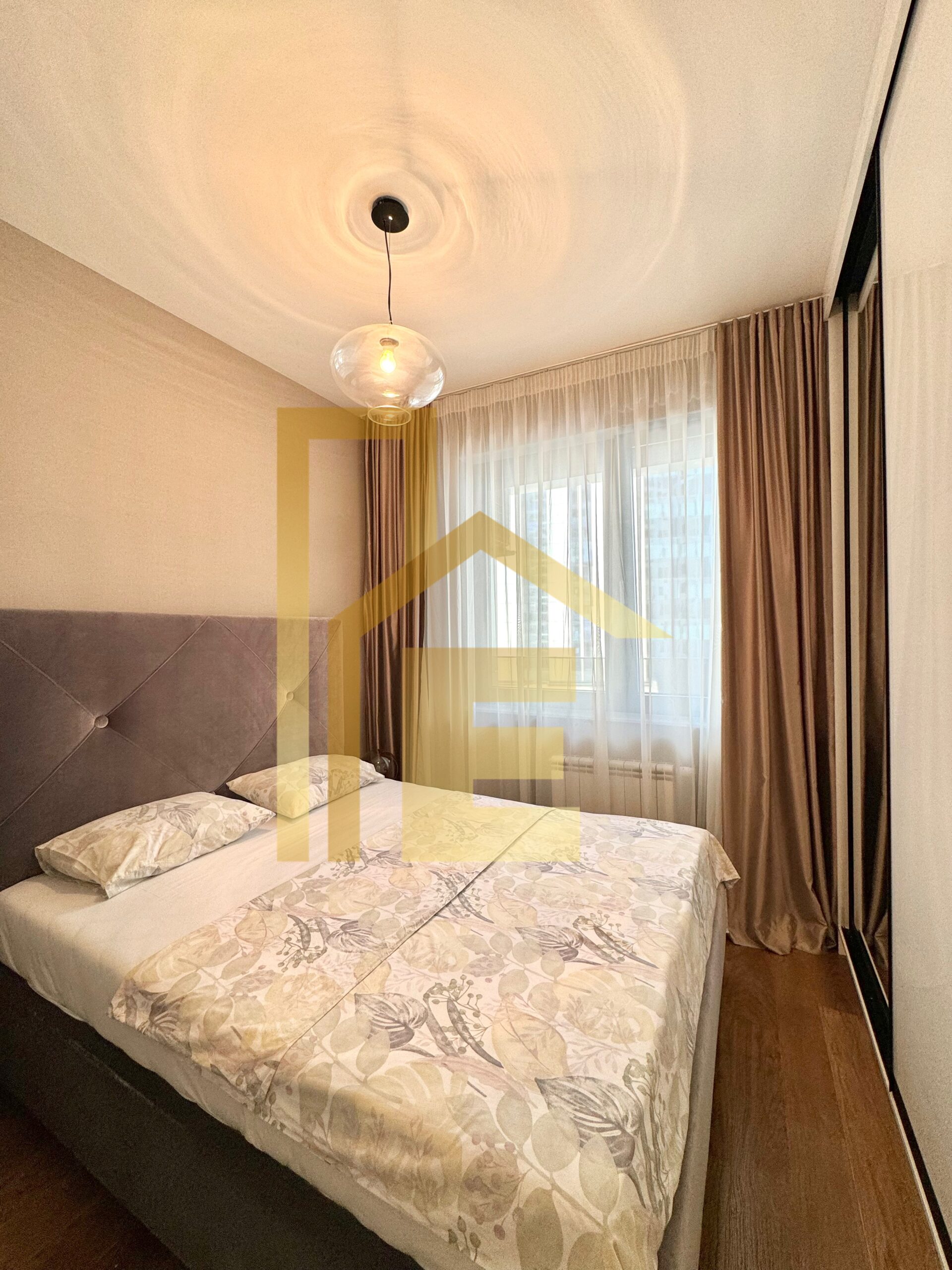 Moderan dvosoban stan sa garažom, Nova Varoš slika 5