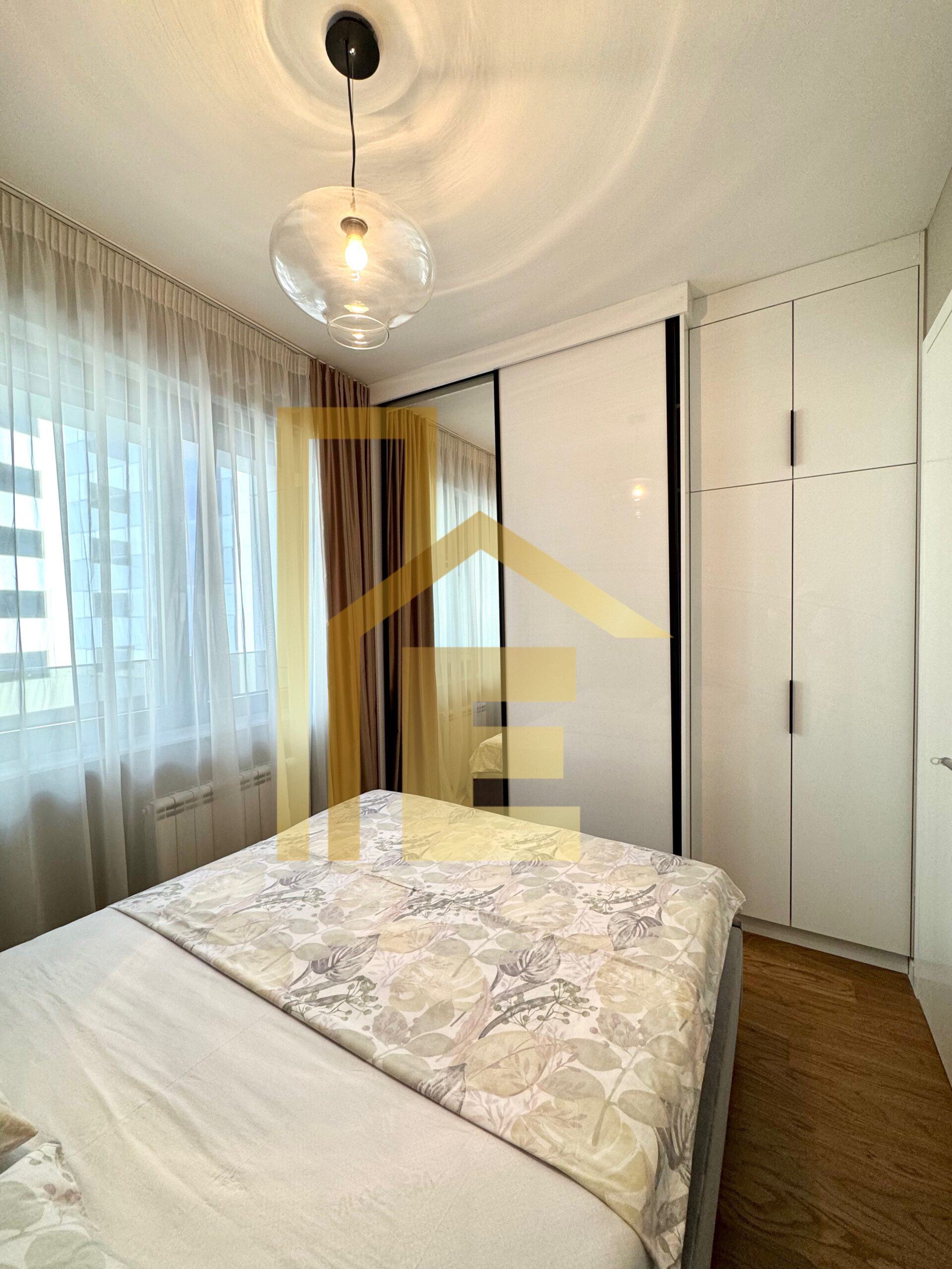 Moderan dvosoban stan sa garažom, Nova Varoš slika 9