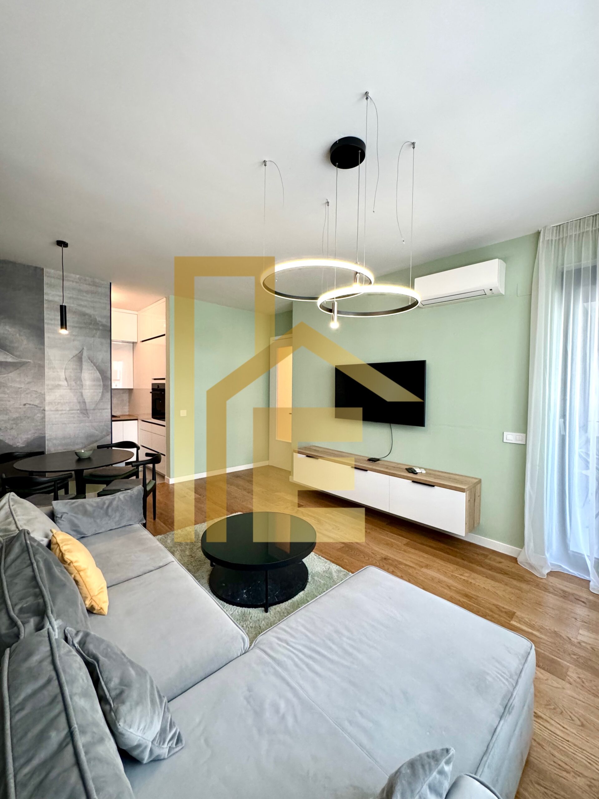 Moderan dvosoban stan sa garažom, Nova Varoš slika 14