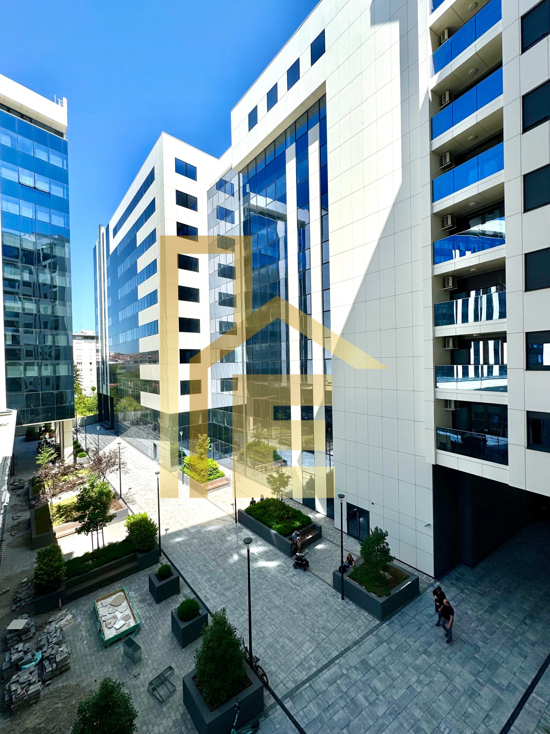 Moderan dvosoban stan sa garažom, Nova Varoš slika 13