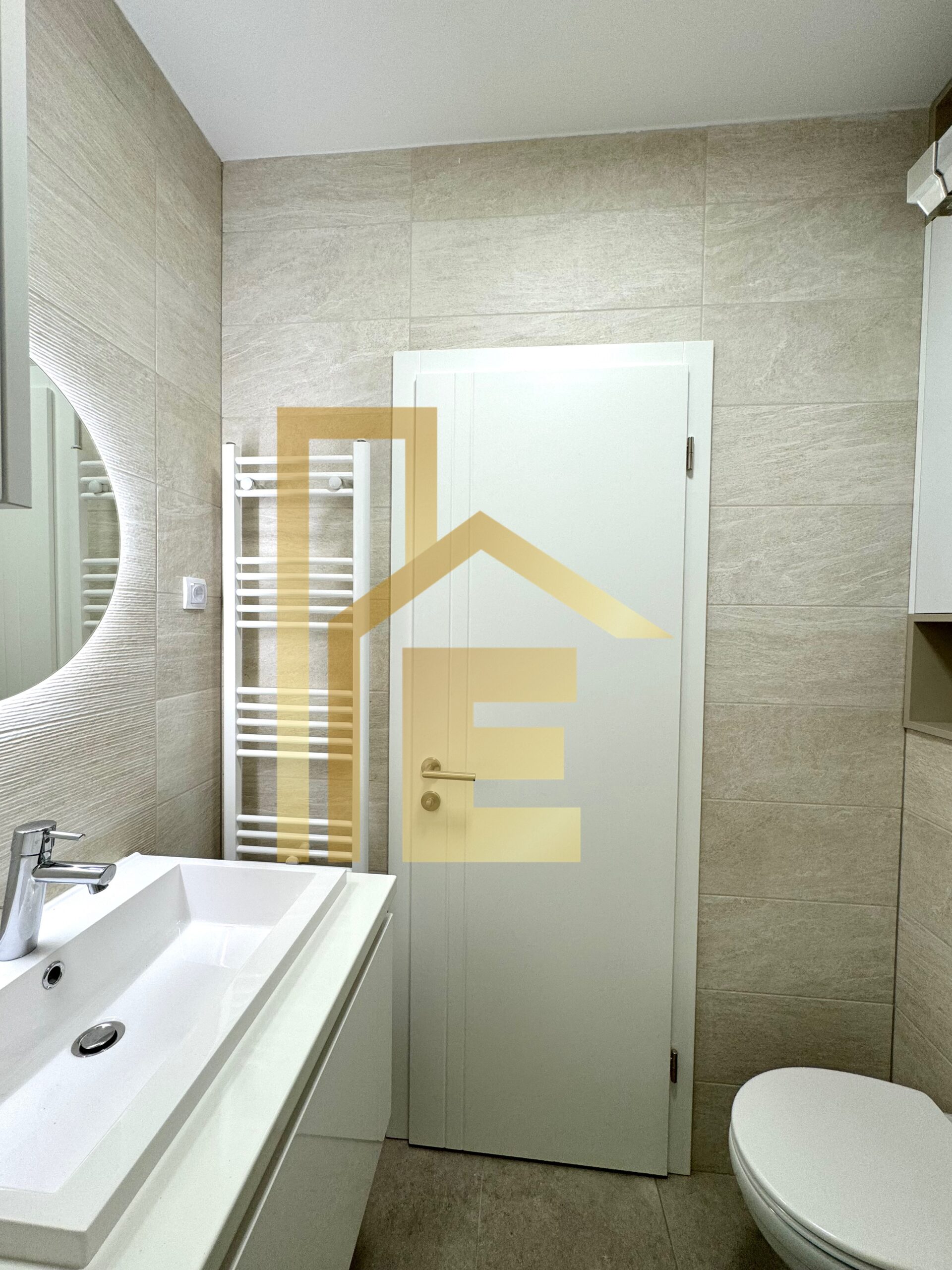 Iznajmljujemo garsonjeru u naselju Ada slika 5