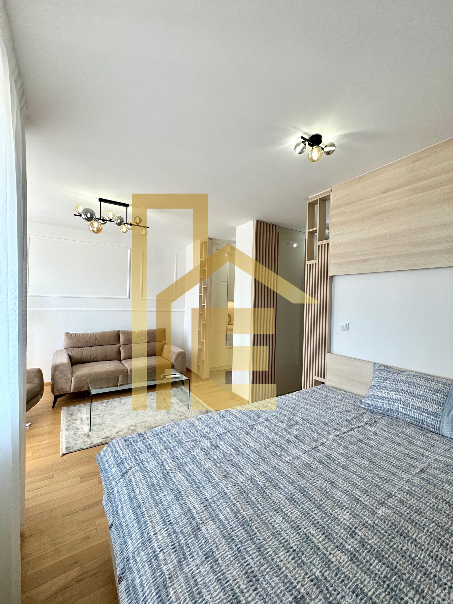 Iznajmljujemo garsonjeru u naselju Ada slika 12