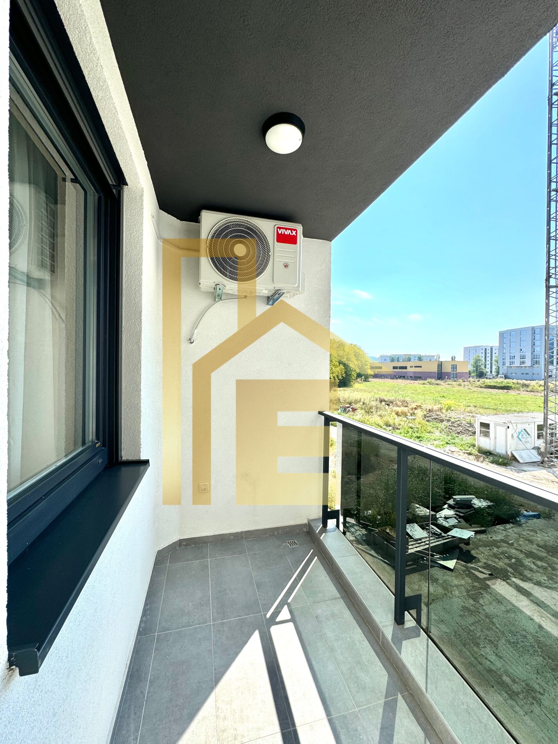 Iznajmljujemo garsonjeru u naselju Ada slika 11