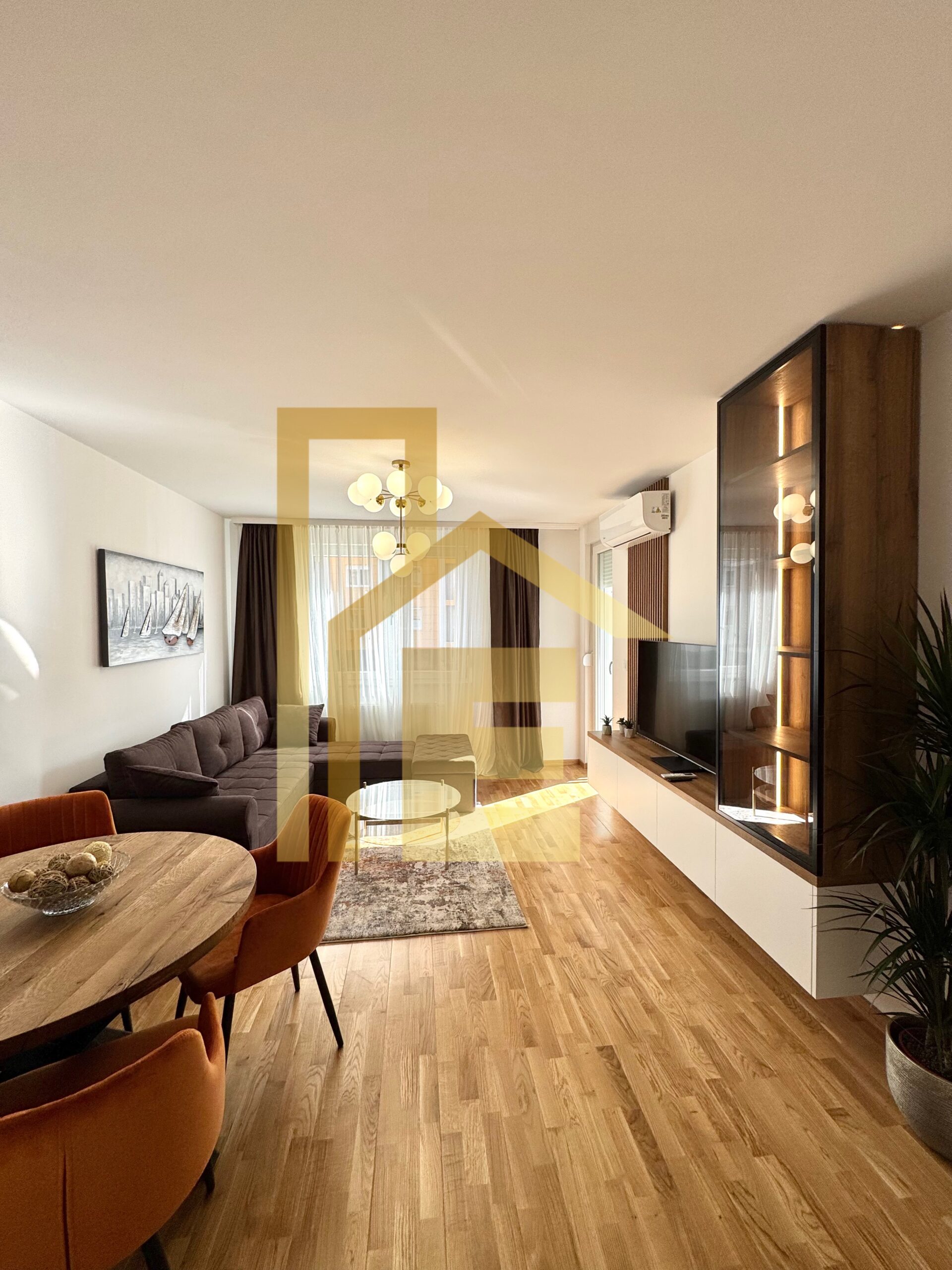 LUX Trosoban stan, City Block slika 2
