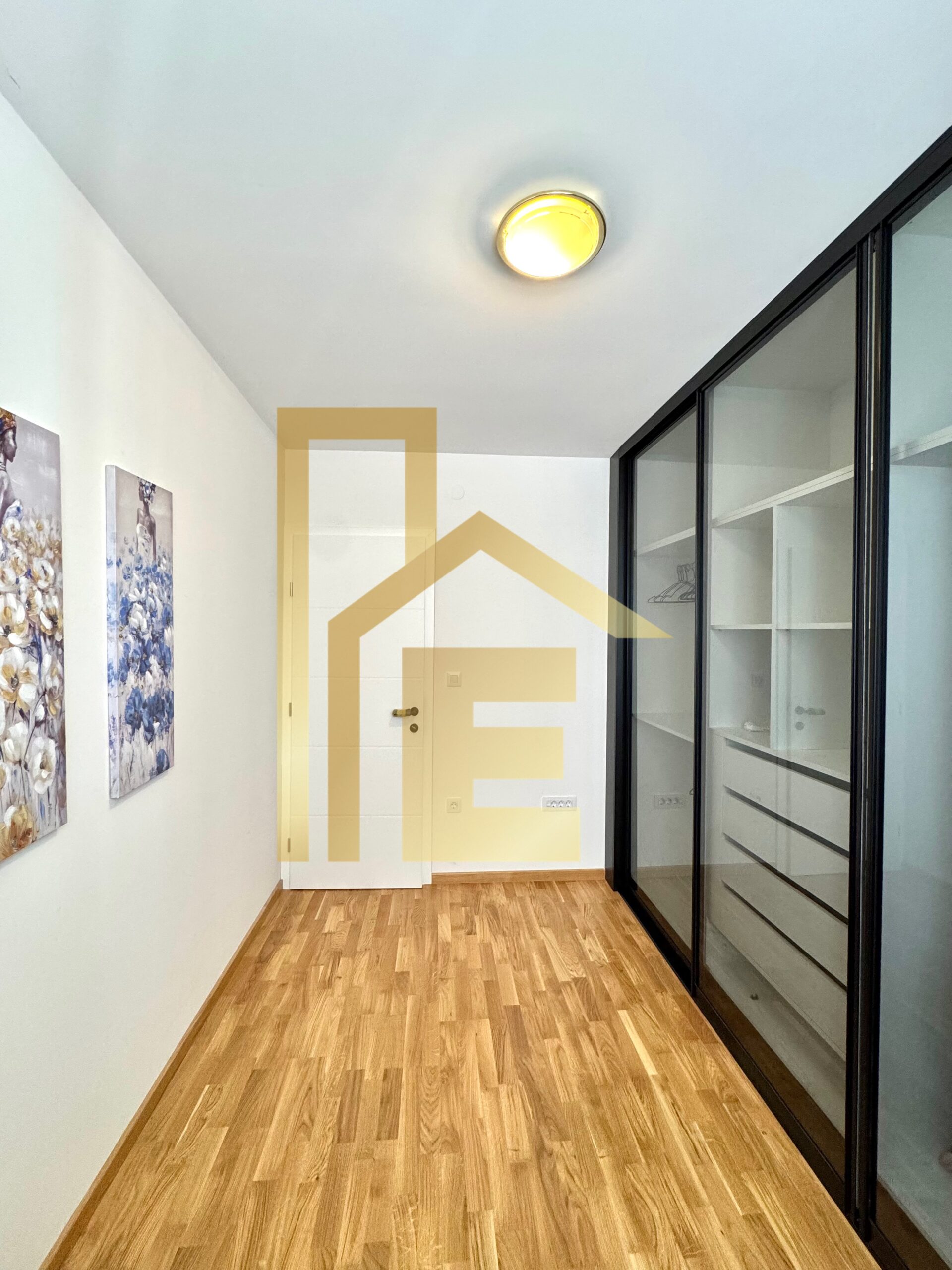 LUX Trosoban stan, City Block slika 12