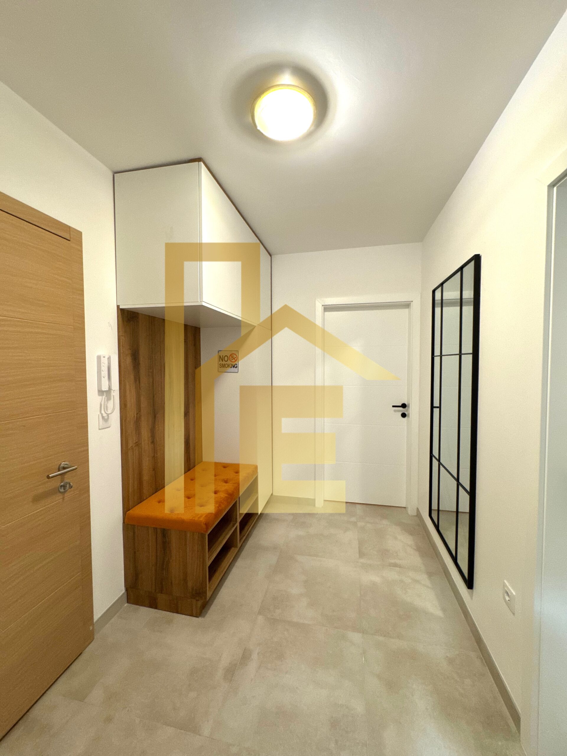LUX Trosoban stan, City Block slika 17