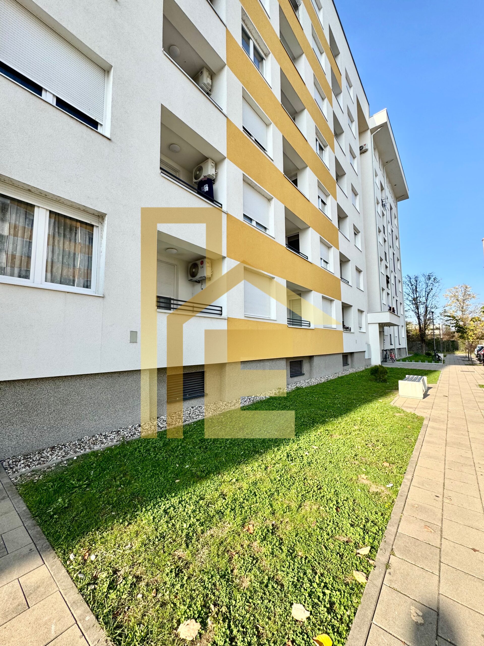 Iznajmljujemo dvosoban stan, naselje City Block slika 14