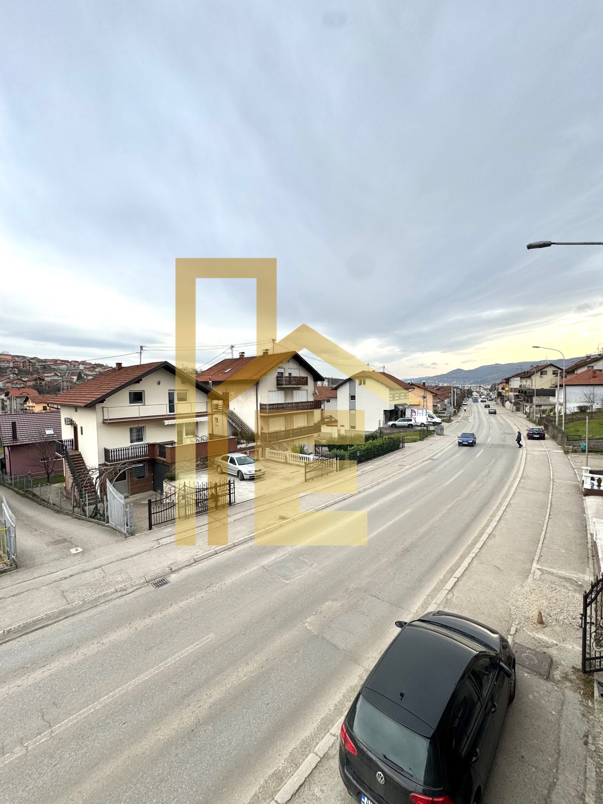 Garsonjera 350 KM SA REŽIJAMA slika 14