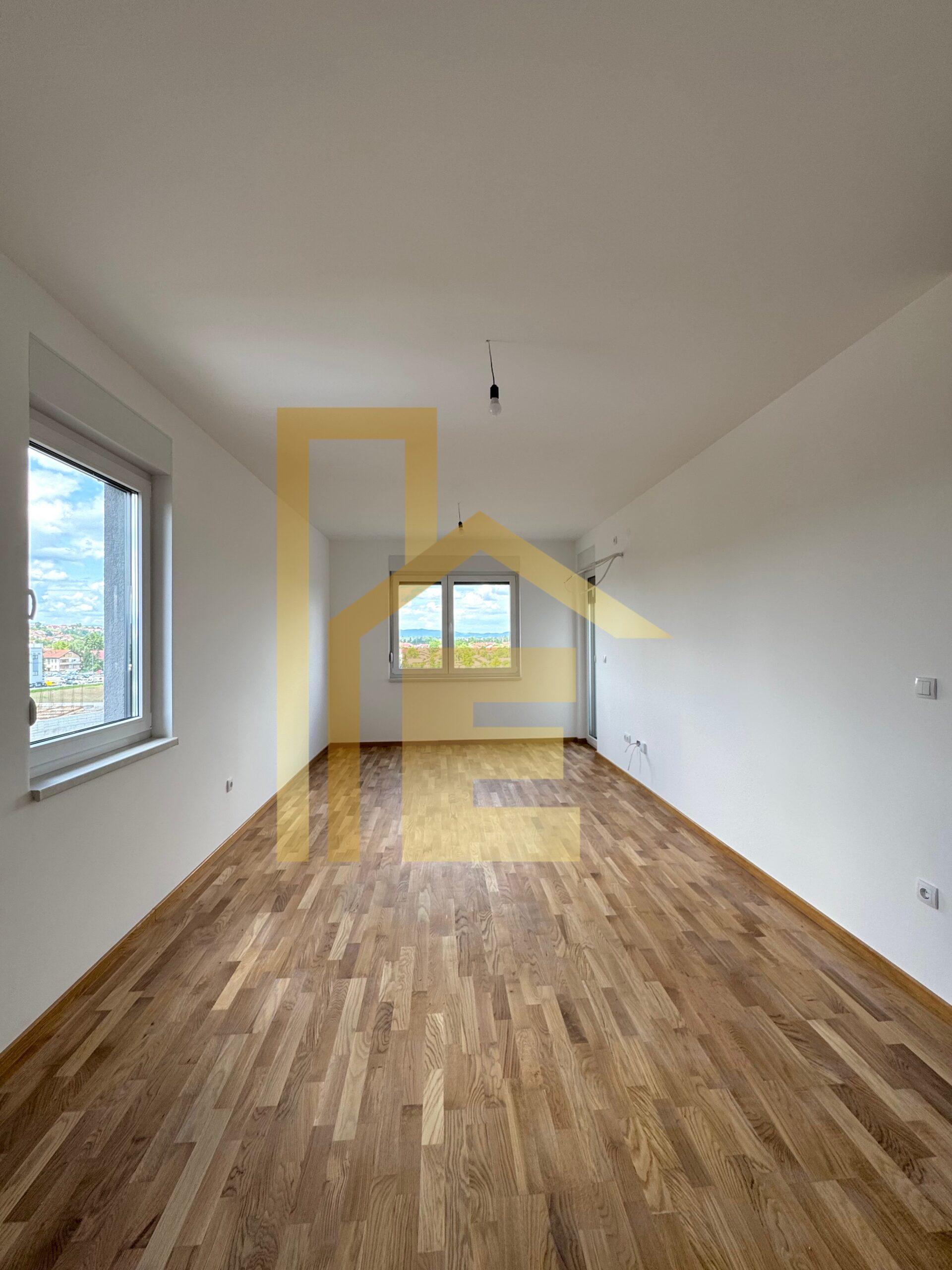 Trosoban stan odličnog rasporeda, Lazarevo slika 2