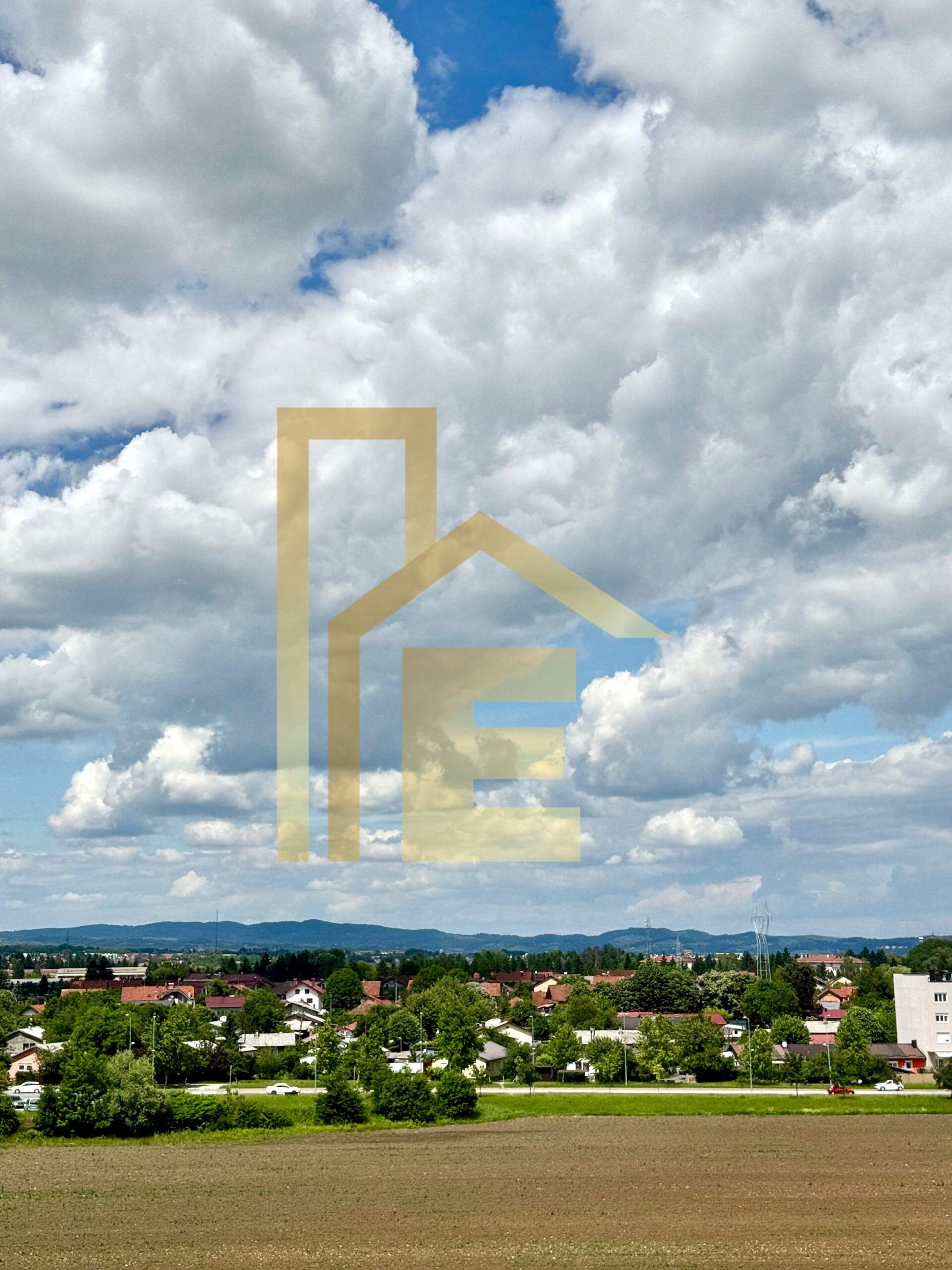 Trosoban stan odličnog rasporeda, Lazarevo slika 14