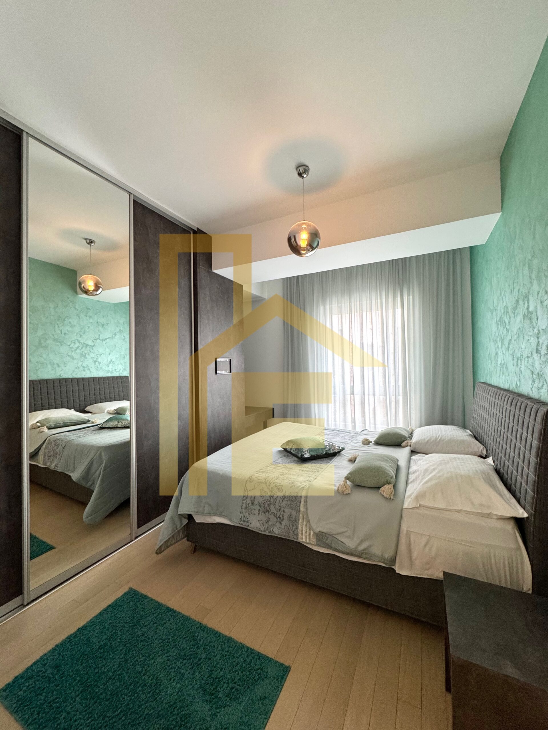 LUX trosoban stan sa garažom, Centar slika 20