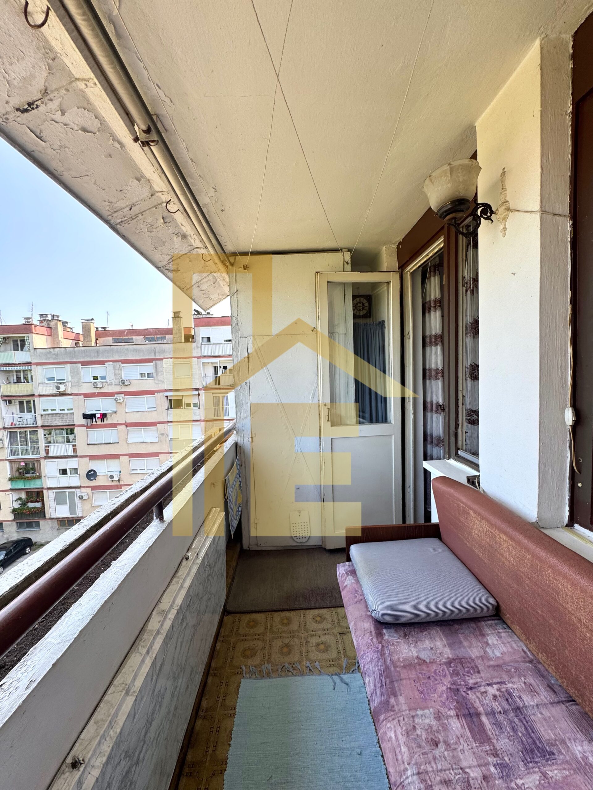 Na prodaju dvosoban stan na idealnoj lokaciji slika 20