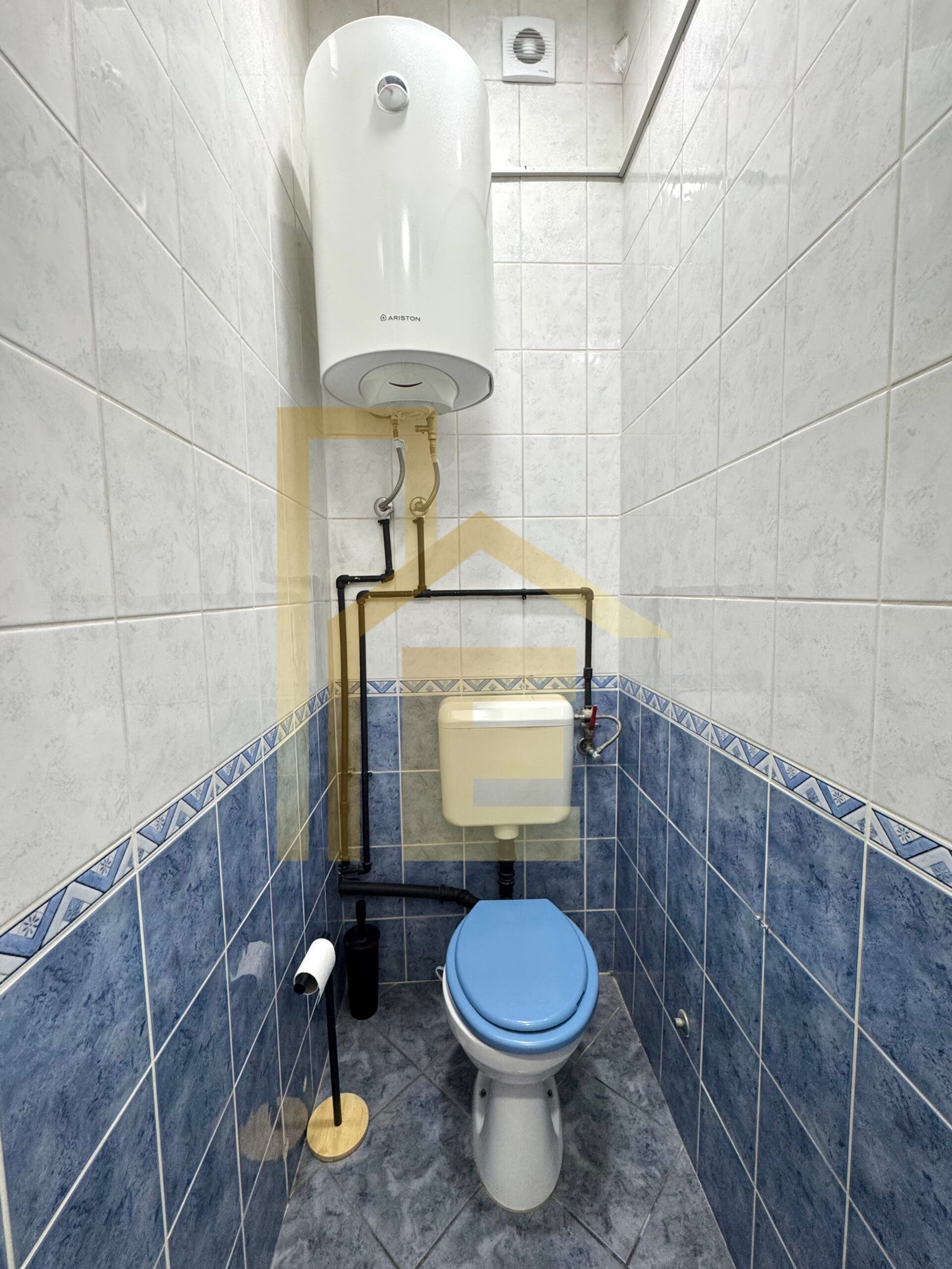 Iznajmljujemo frizersko – kozmetički salon, podnožje Starčevice slika 19