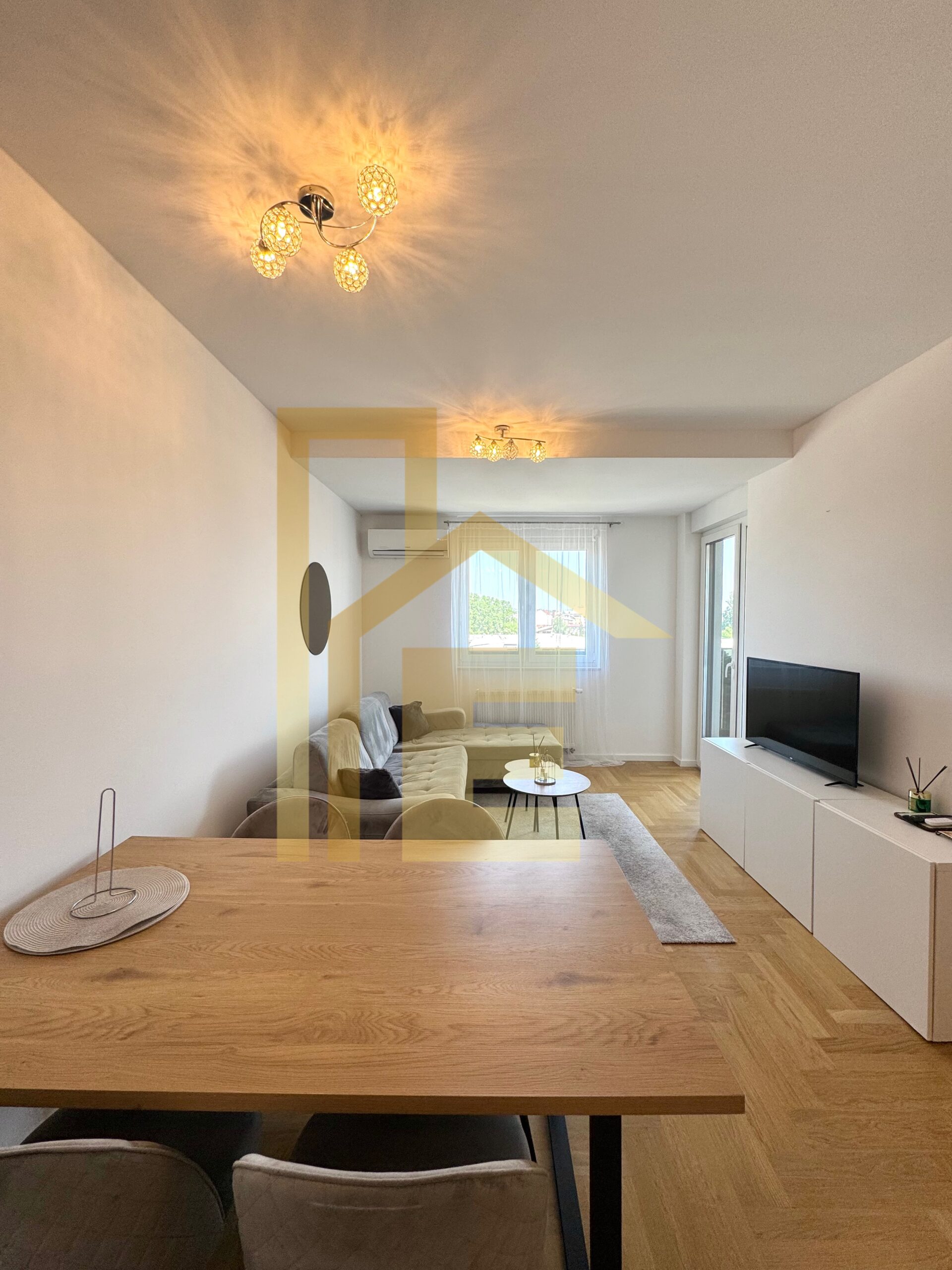 Dvosoban stan sa garažom, SPO Casa Mia slika 5