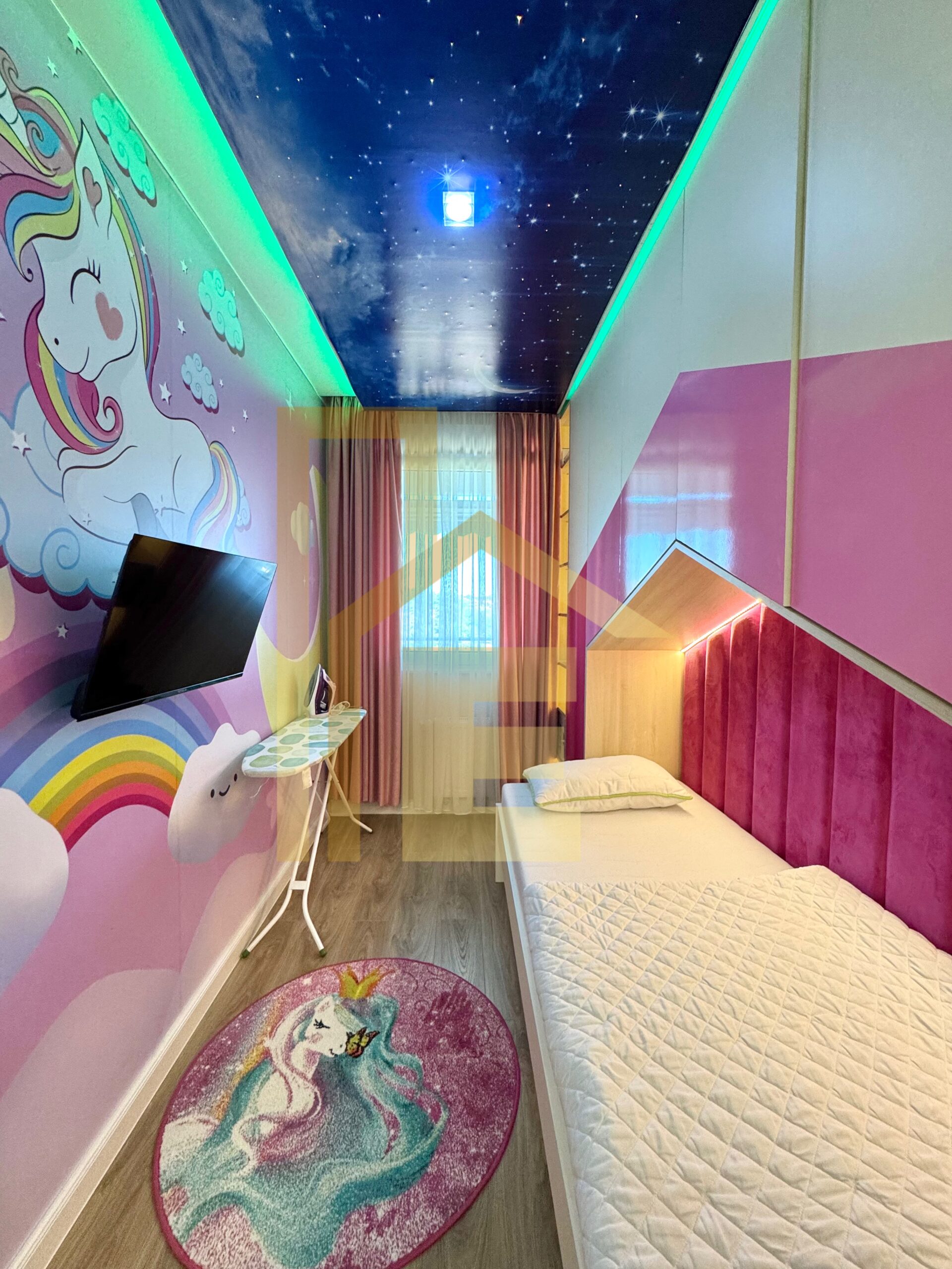 LUX trosoban stan sa garažom, Naselje Park slika 16