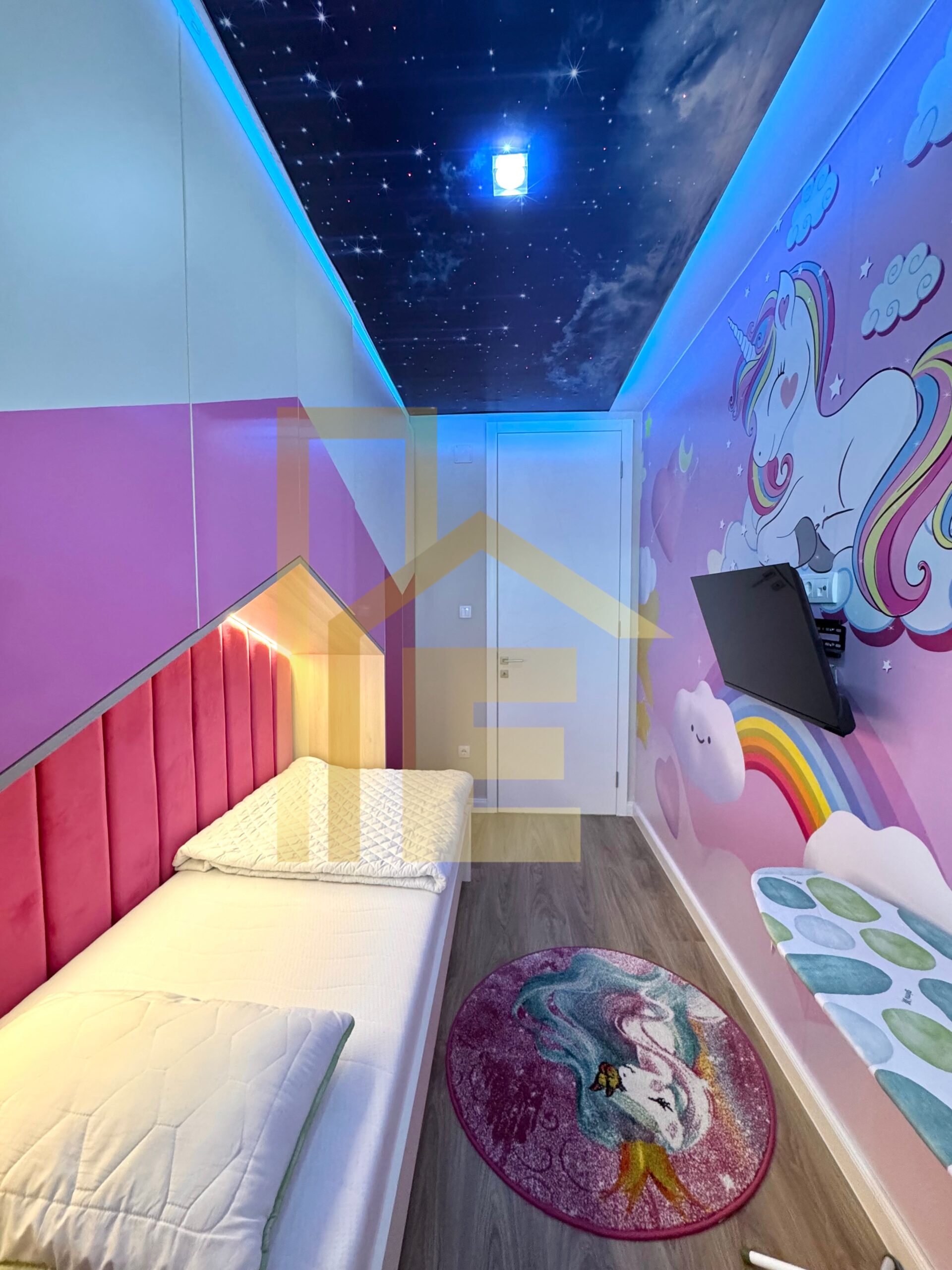 LUX trosoban stan sa garažom, Naselje Park slika 21