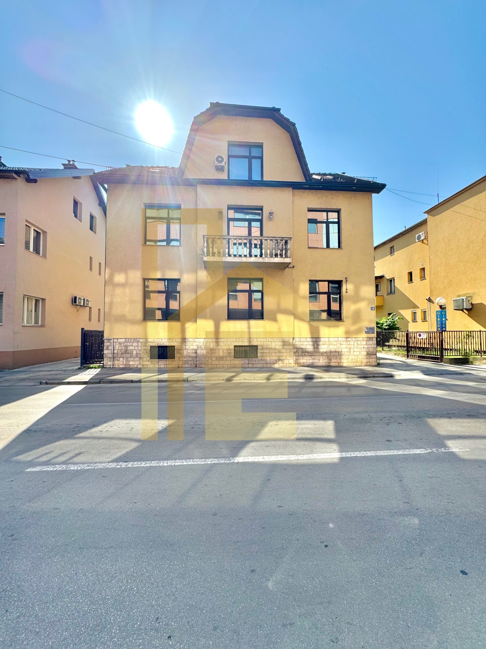 Iznajmljujemo poslovni objekat na atraktivnoj lokaciji slika 2
