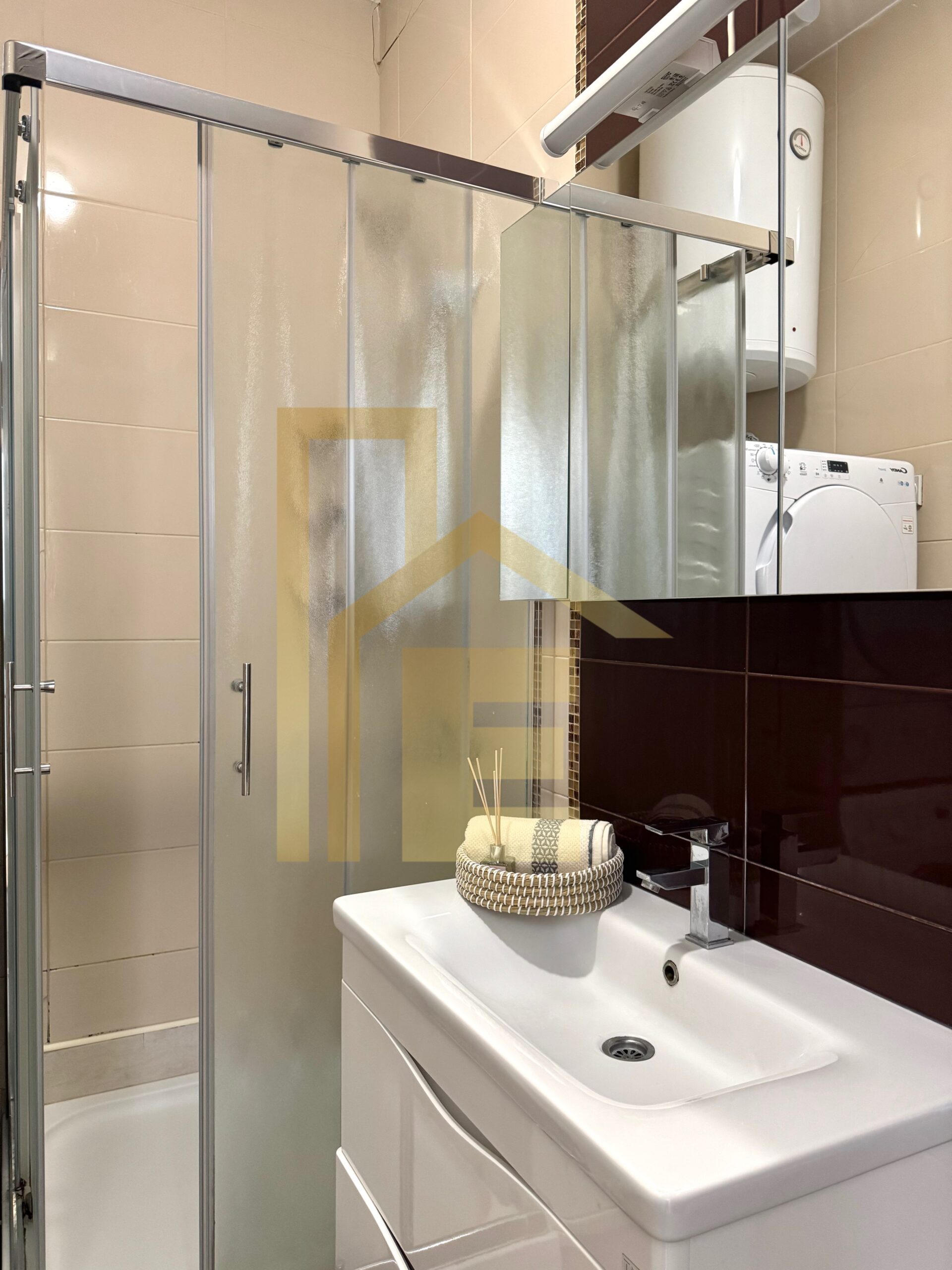 Iznajmljujemo dvosoban stan kod kafića Everest slika 24