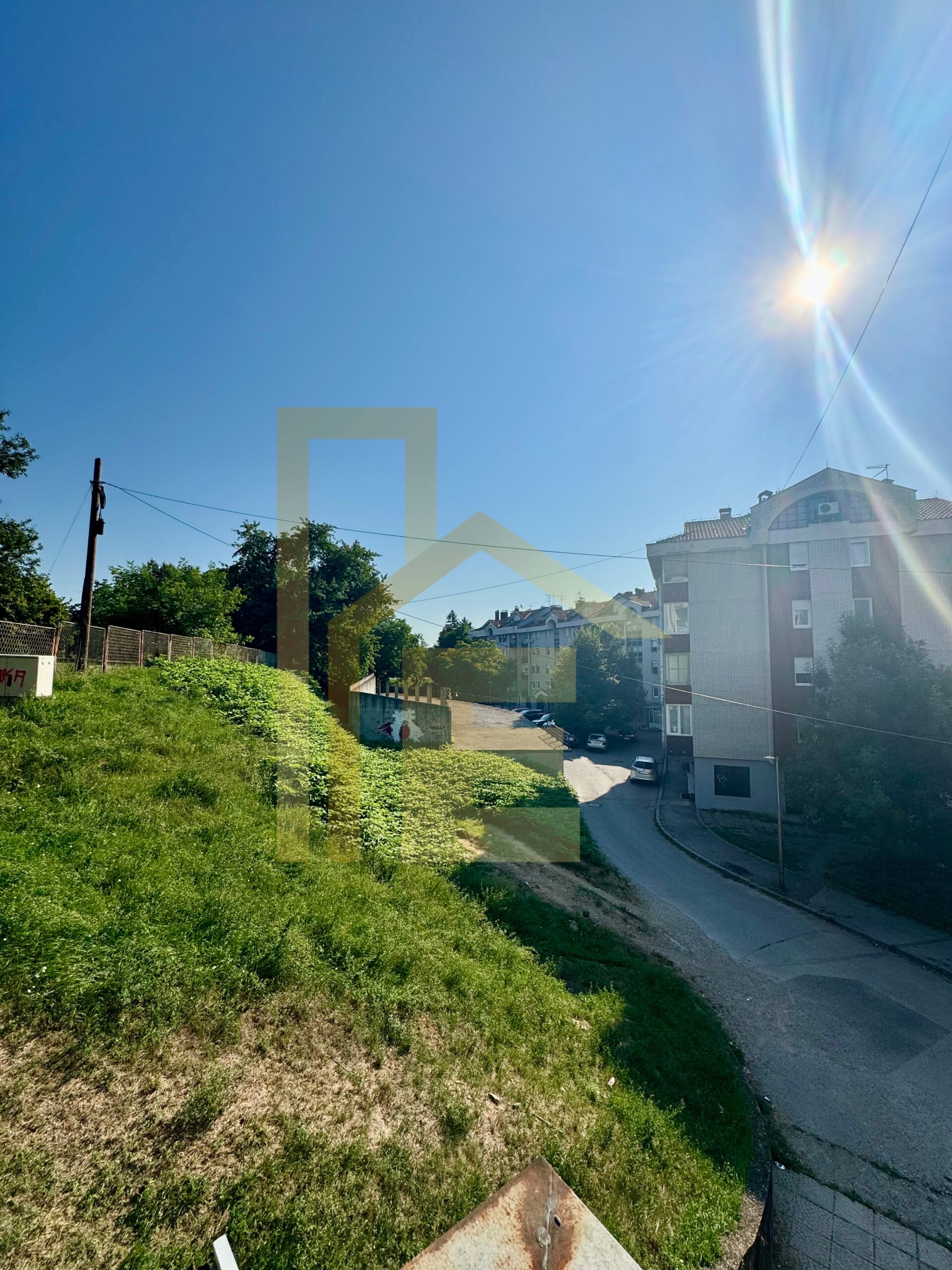 Iznajmljujemo trosoban stan, naselje Mjesec slika 14