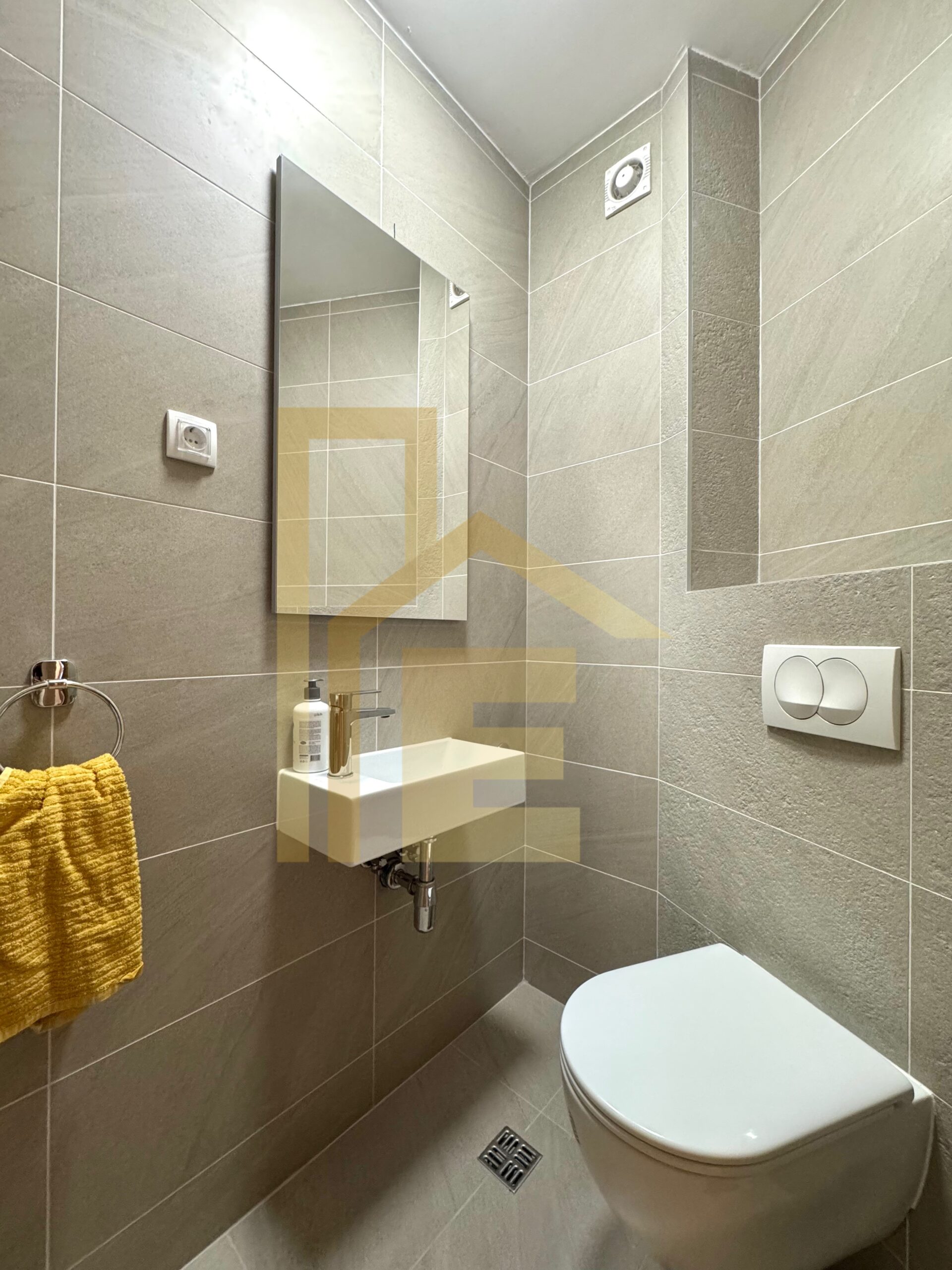 LUX trosoban stan sa garažom, Centar slika 20