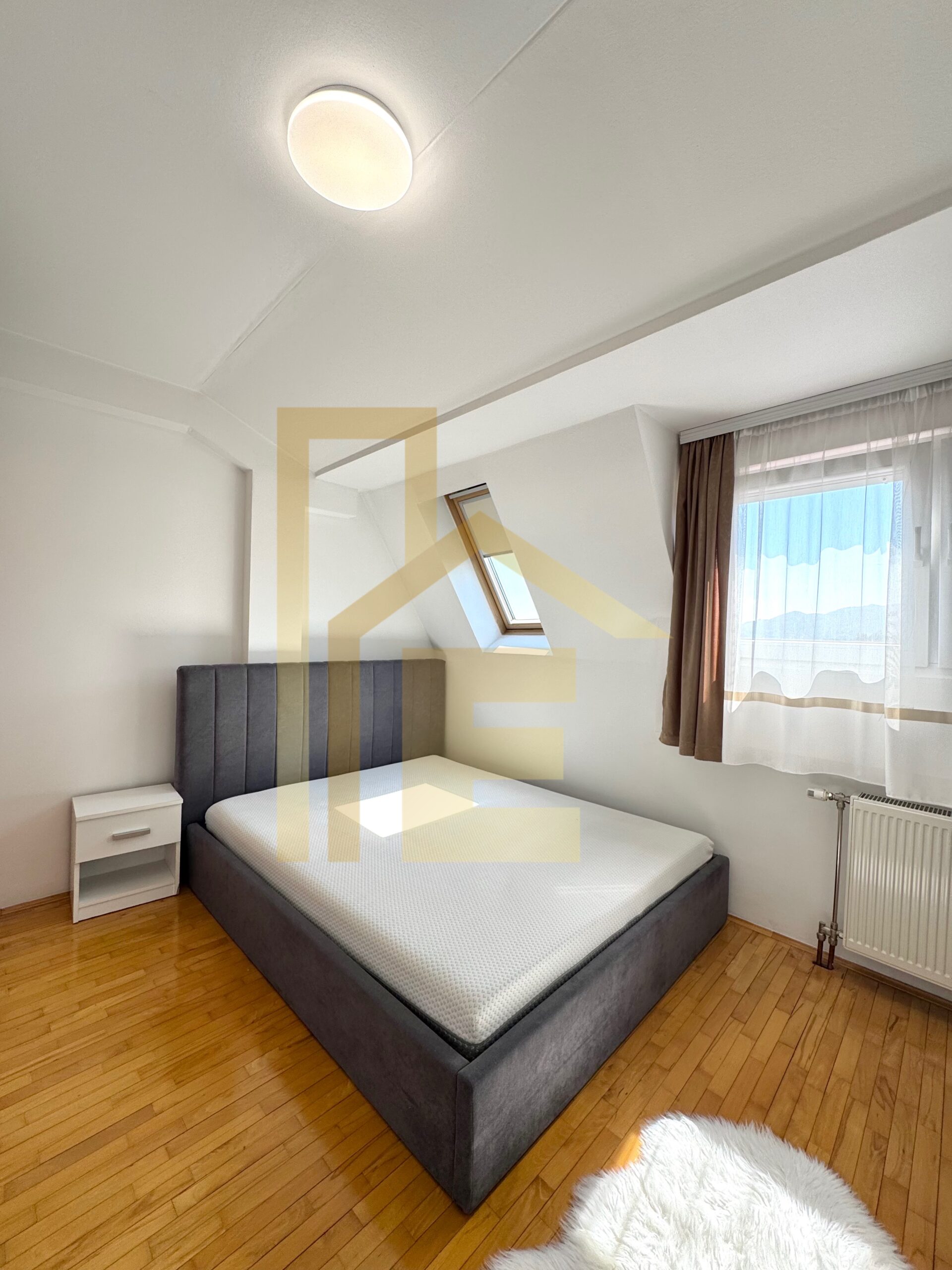 Četverosoban stan sa garažom, naselje Lauš slika 15