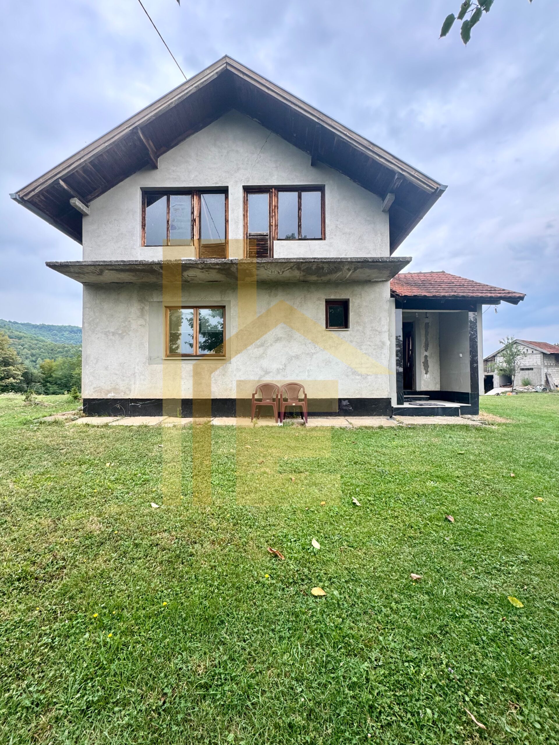 Na prodaju poljoprivredno imanje, naselje Debeljaci slika 3