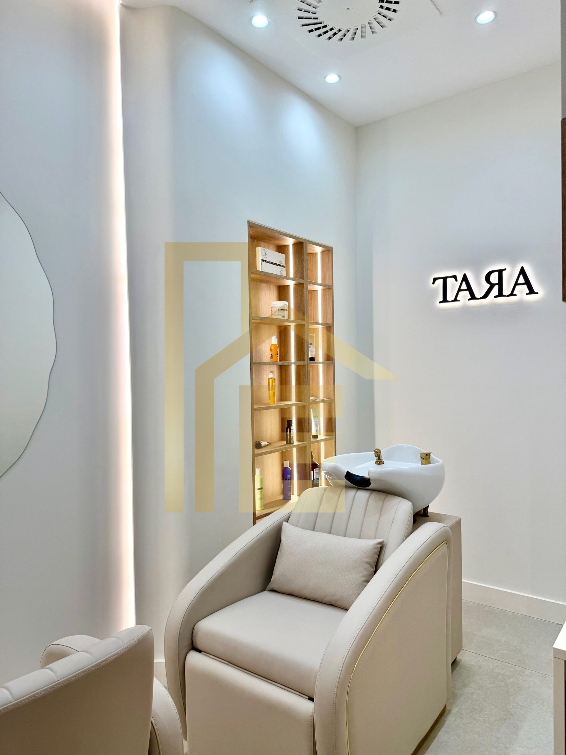 Iznajmljujemo luksuzan frizerski salon, naselje Nova Varoš slika 7