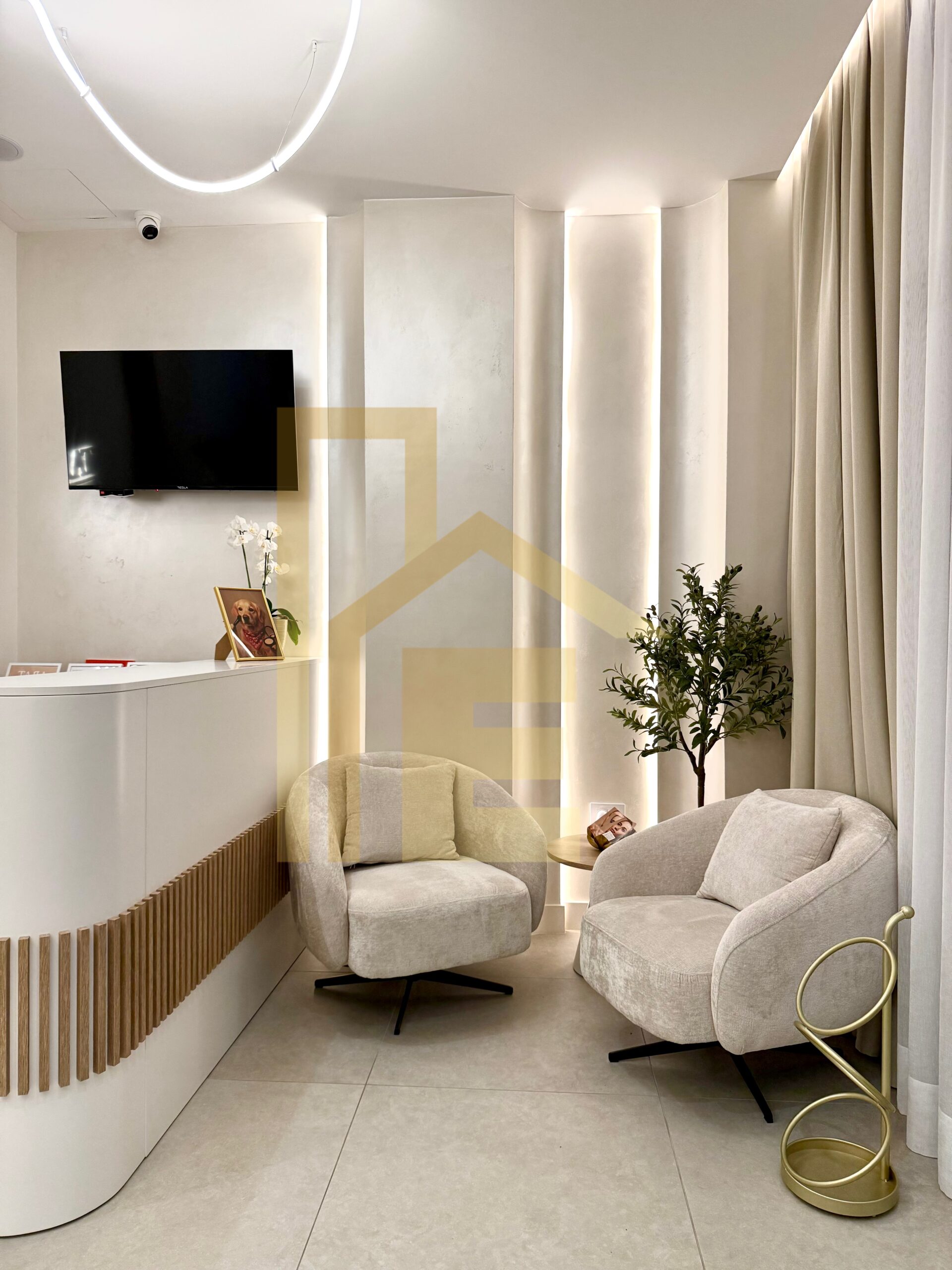 Iznajmljujemo luksuzan frizerski salon, naselje Nova Varoš slika 20