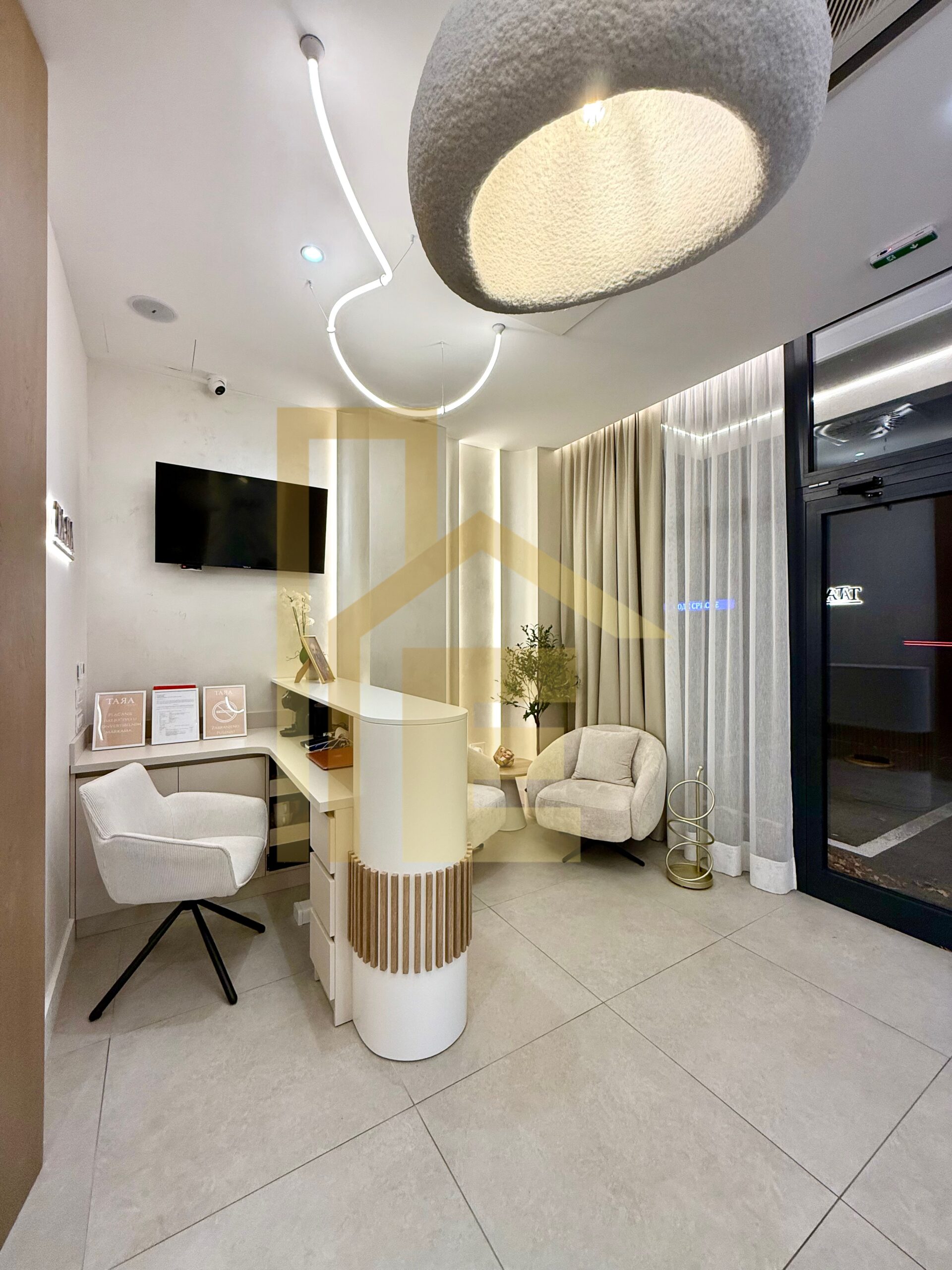 Iznajmljujemo luksuzan frizerski salon, naselje Nova Varoš slika 18