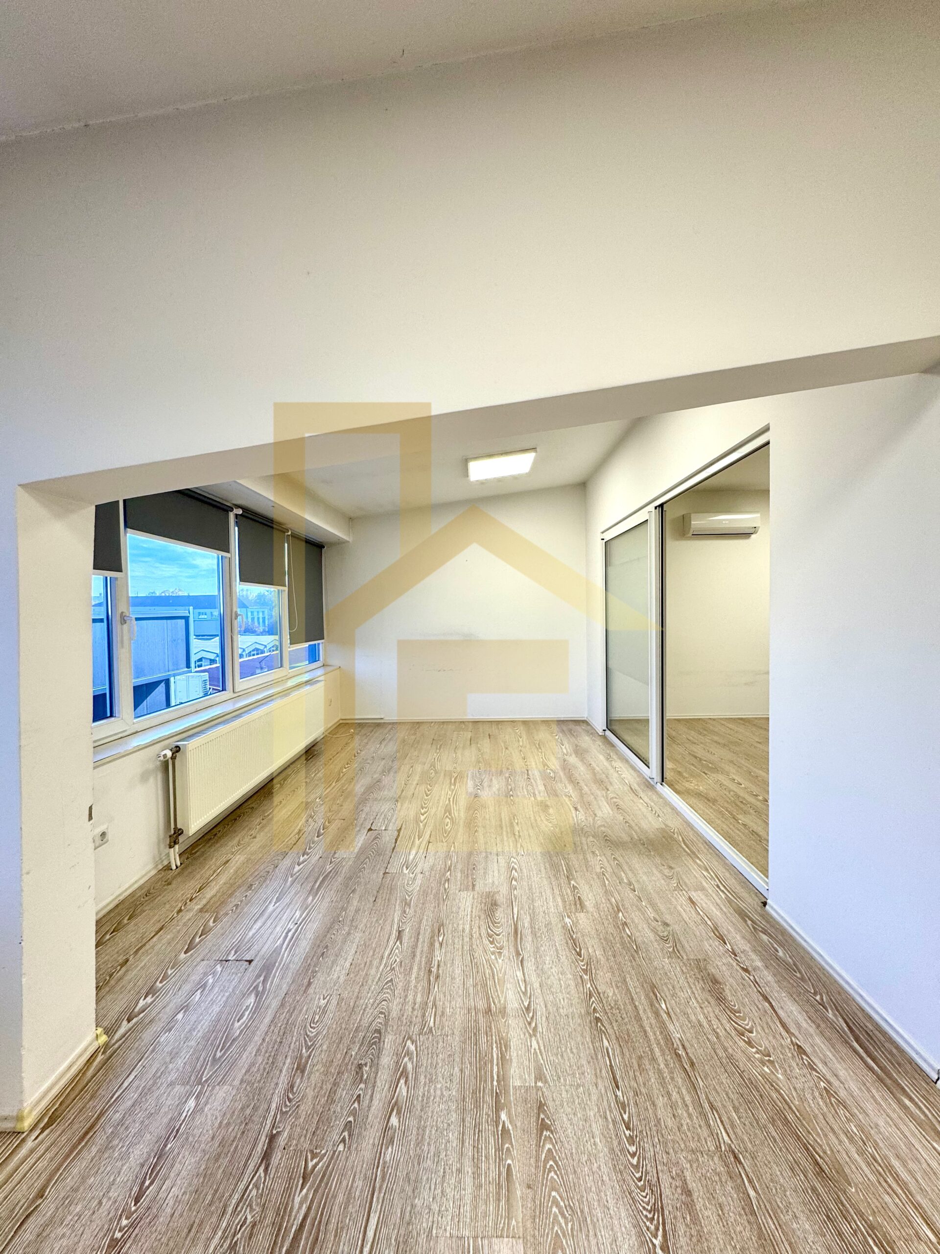 Iznajmljujemo kancelarijski prostor, Centar slika 8