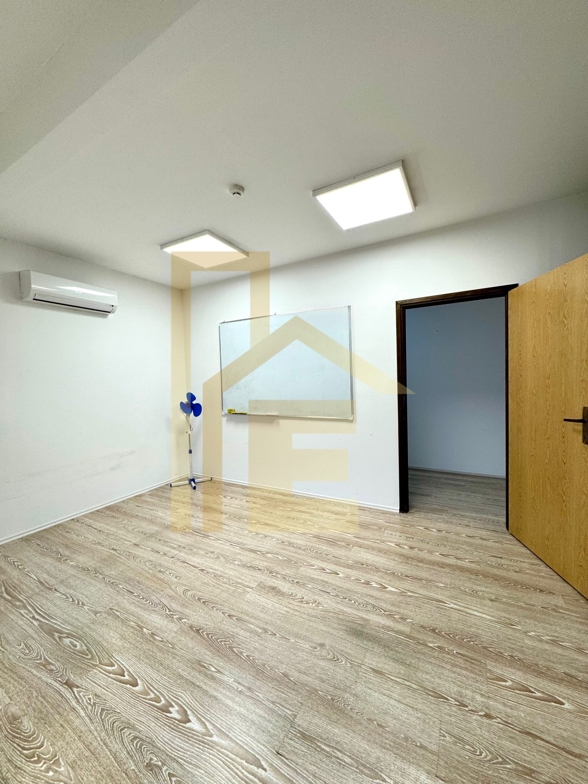 Iznajmljujemo kancelarijski prostor, Centar slika 7