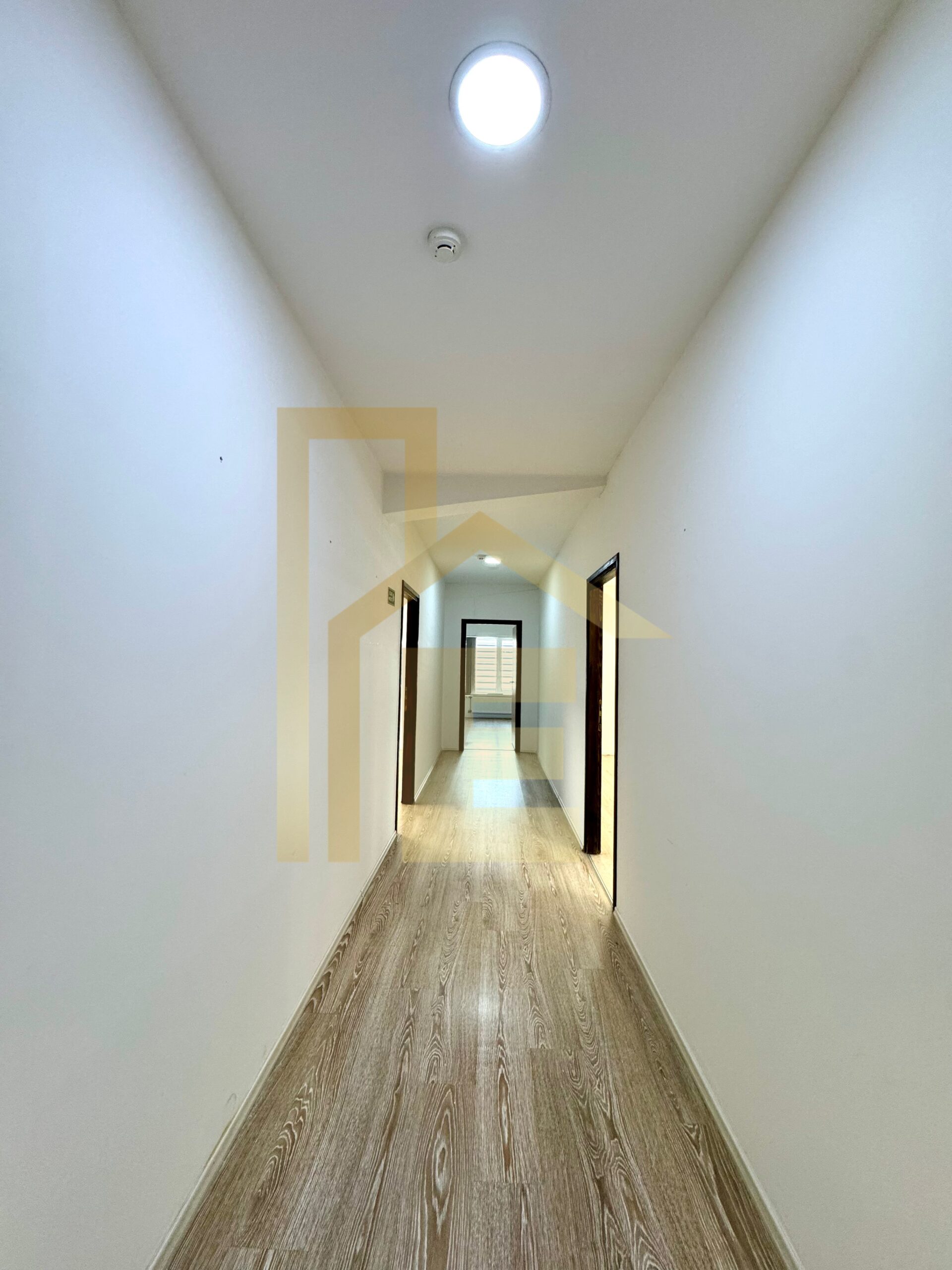 Iznajmljujemo kancelarijski prostor, Centar slika 12