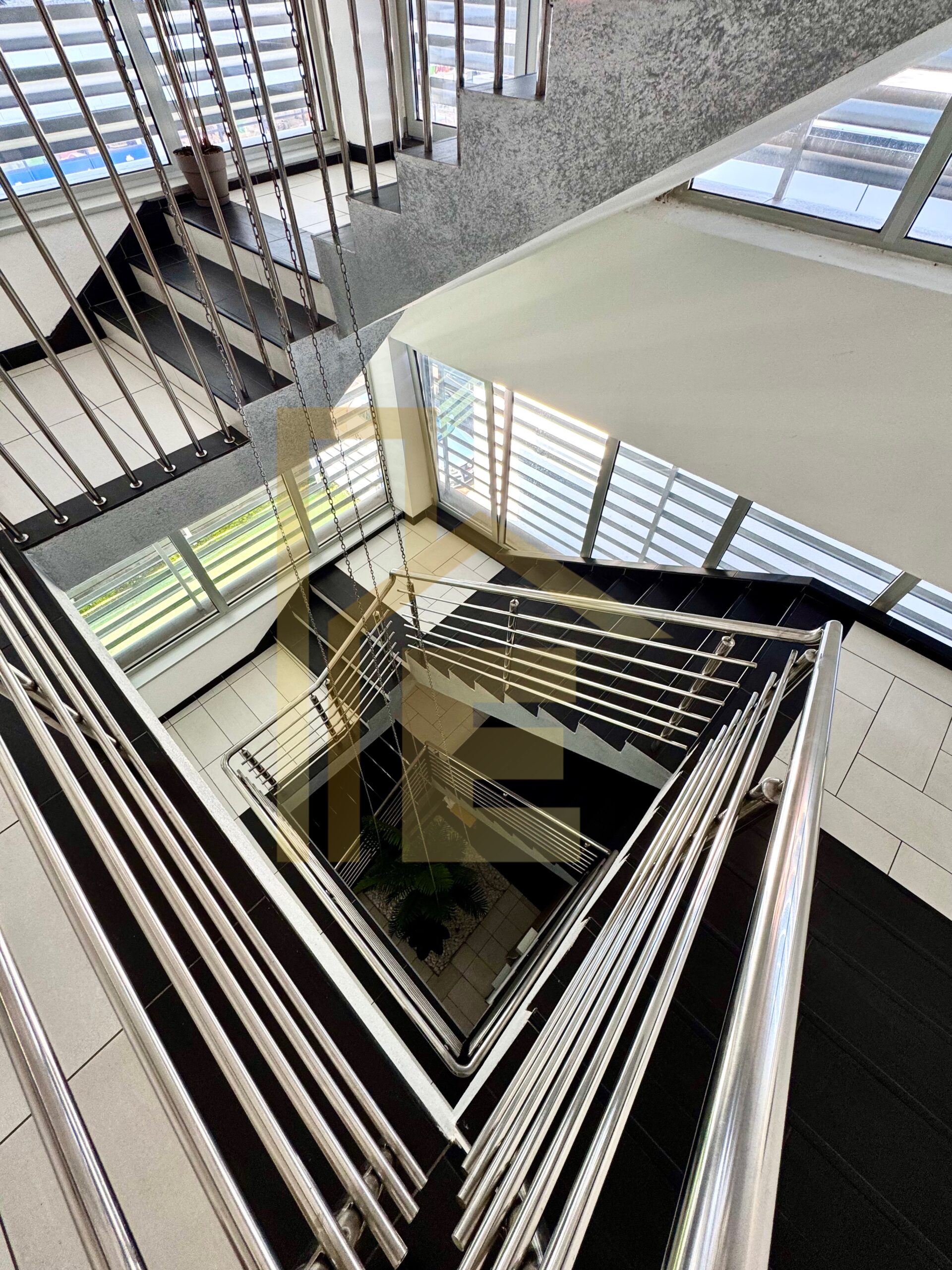 Iznajmljujemo kancelarijski prostor, Centar slika 17