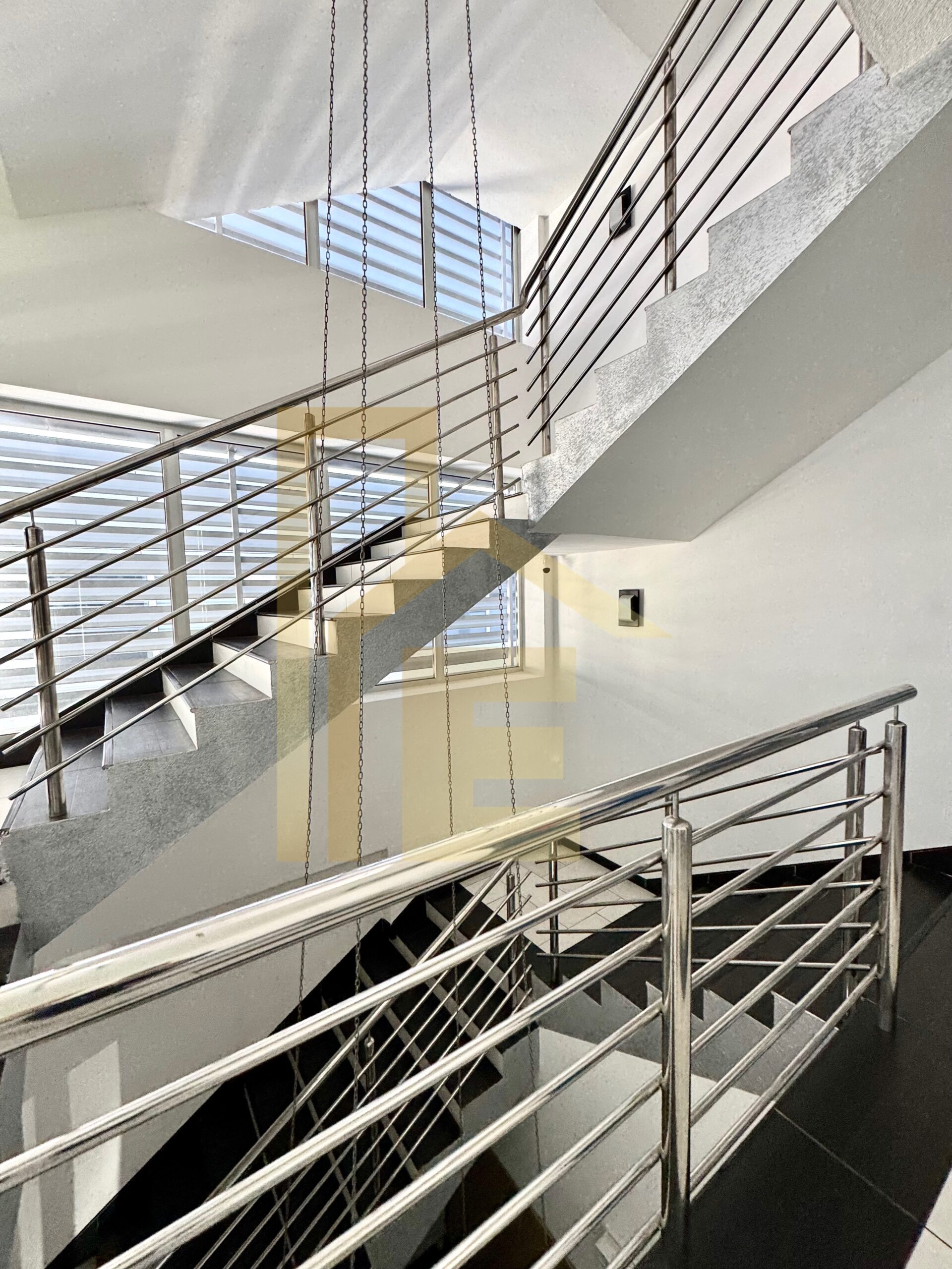 Iznajmljujemo kancelarijski prostor, Centar slika 20