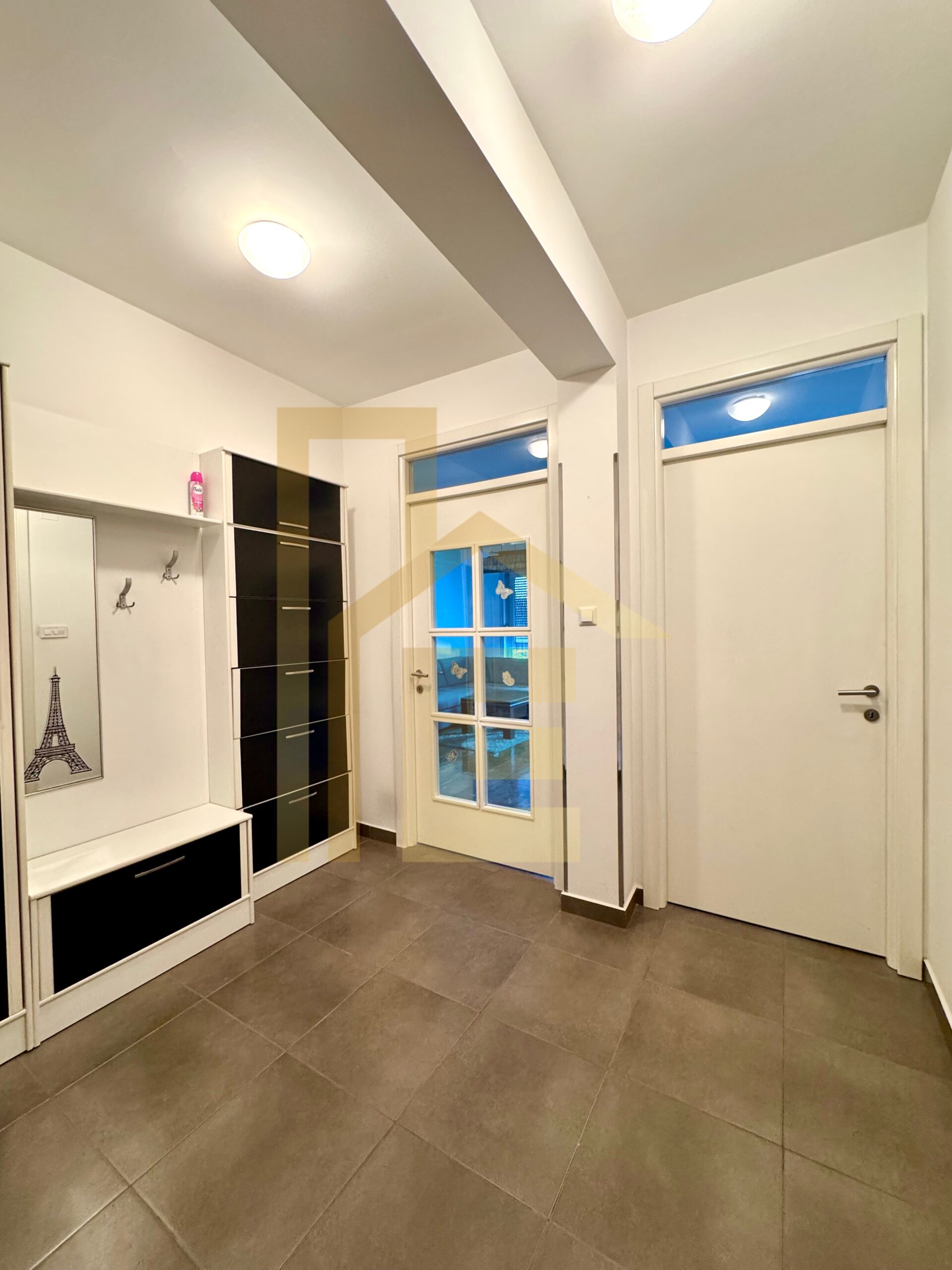 Iznajmljujemo komforan dvosoban stan, naselje Nova Varoš slika 8