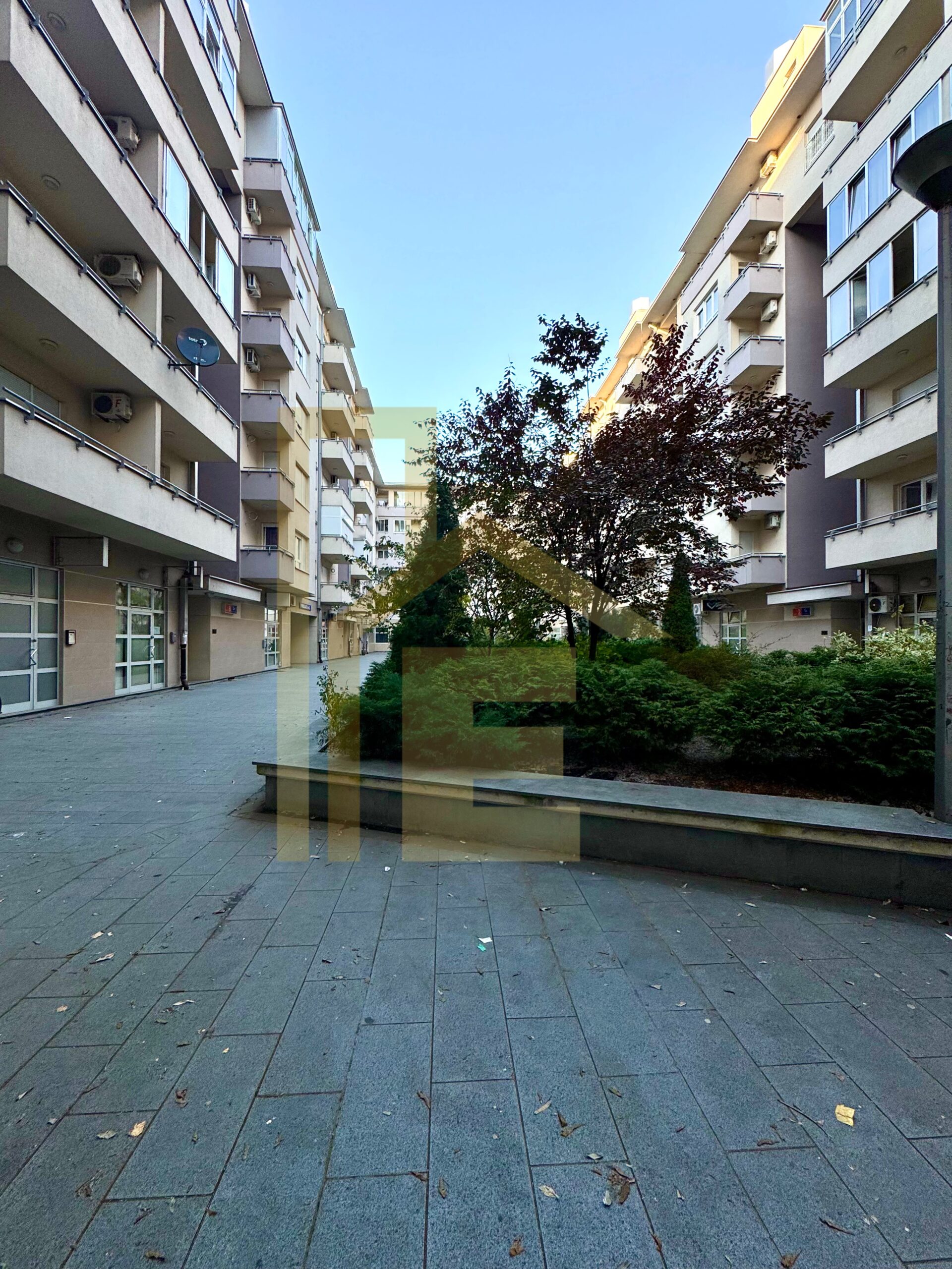 Iznajmljujemo komforan dvosoban stan, naselje Nova Varoš slika 23