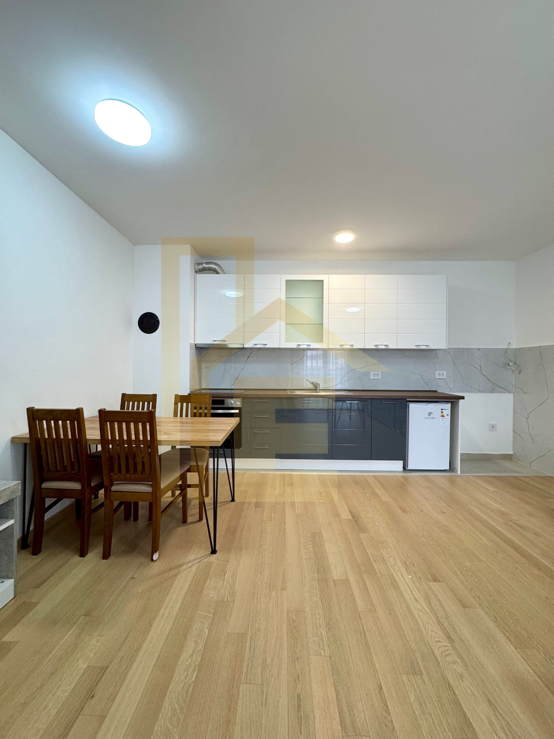 Potpuno nov dvosoban stan sa garažom, Nova Varoš slika 9