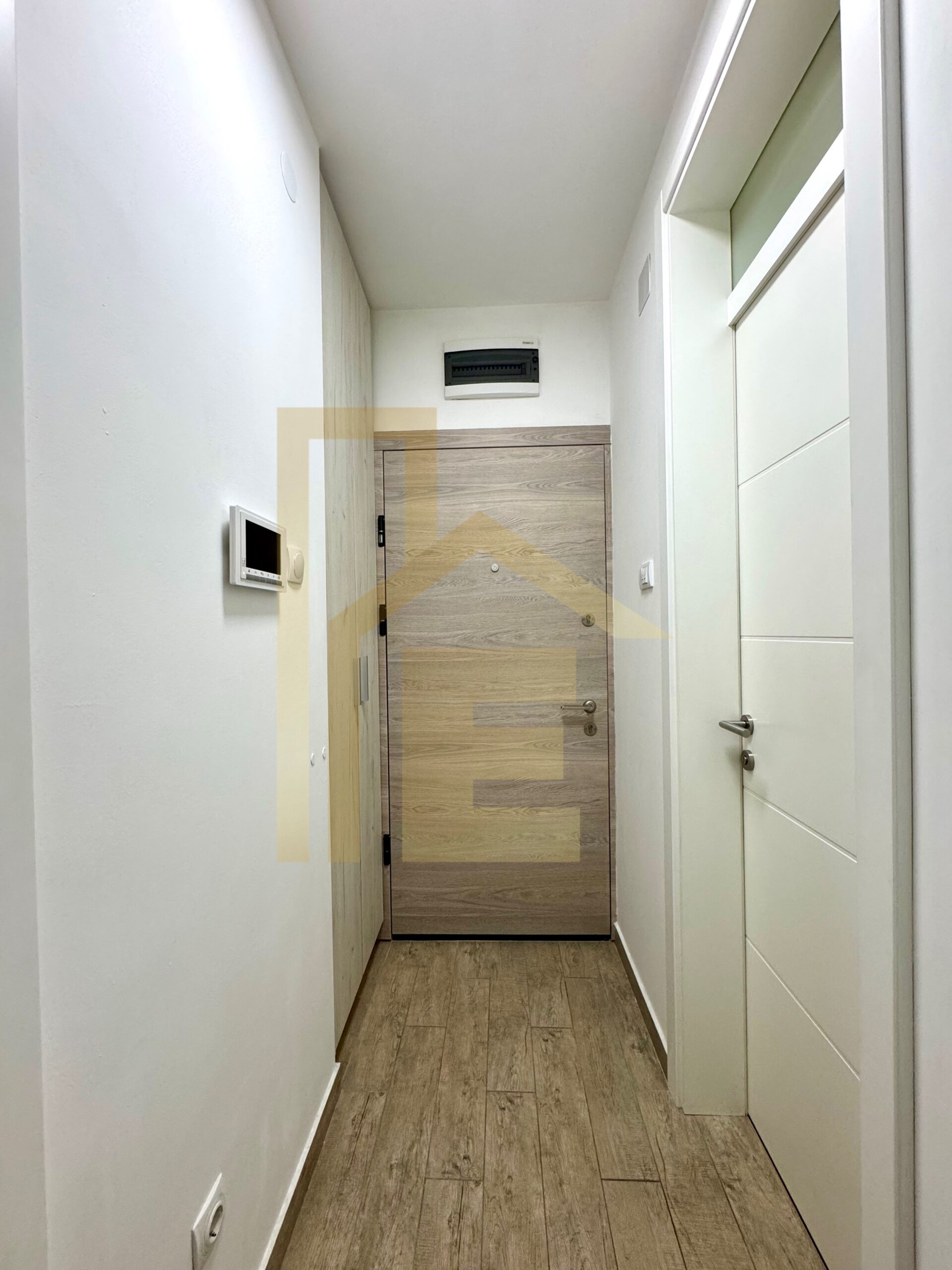 Iznajmljujemo dvosoban stan, naselje Nova Varoš slika 14