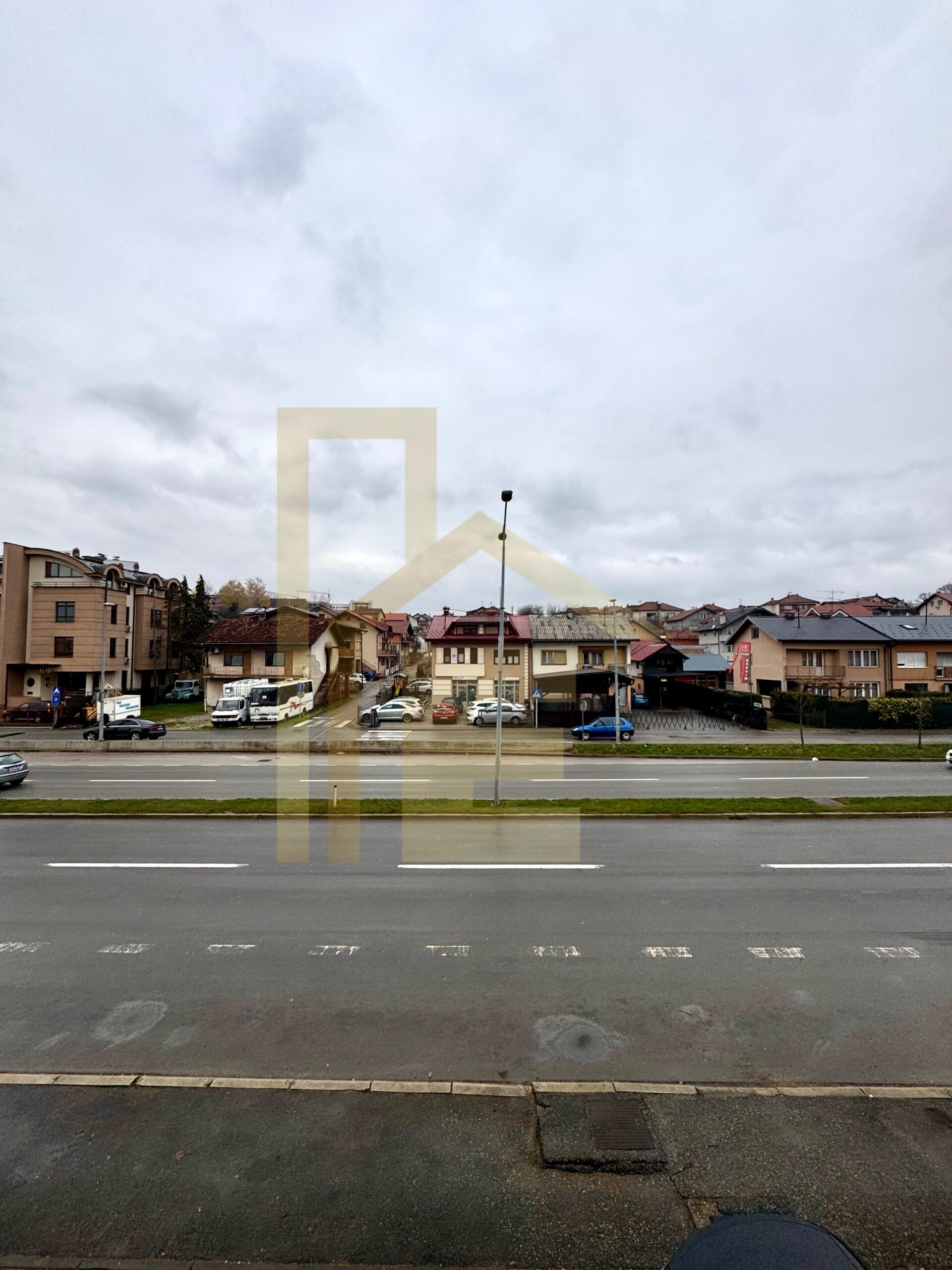 Iznajmljujemo moderan dvosoban, naselje Nova Varoš slika 25