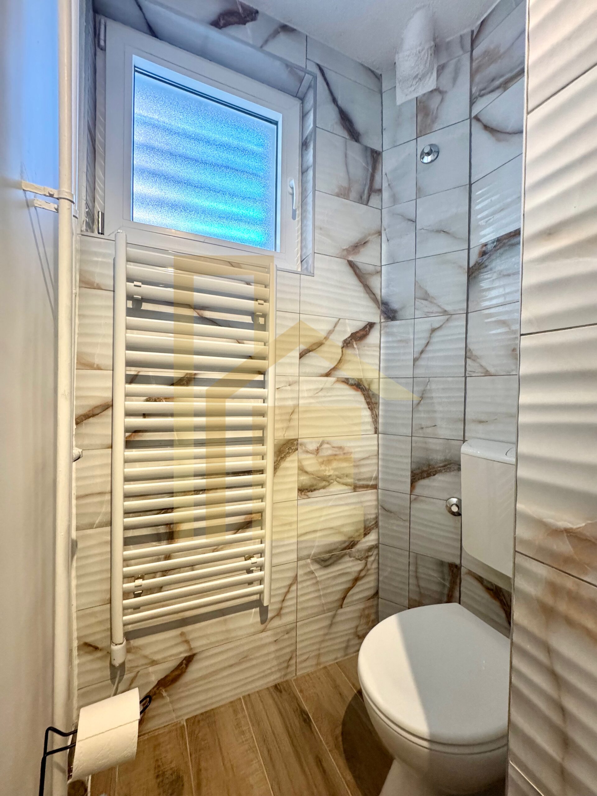 Iznajmljujemo prostran dvosoban stan, naselje Centar slika 21