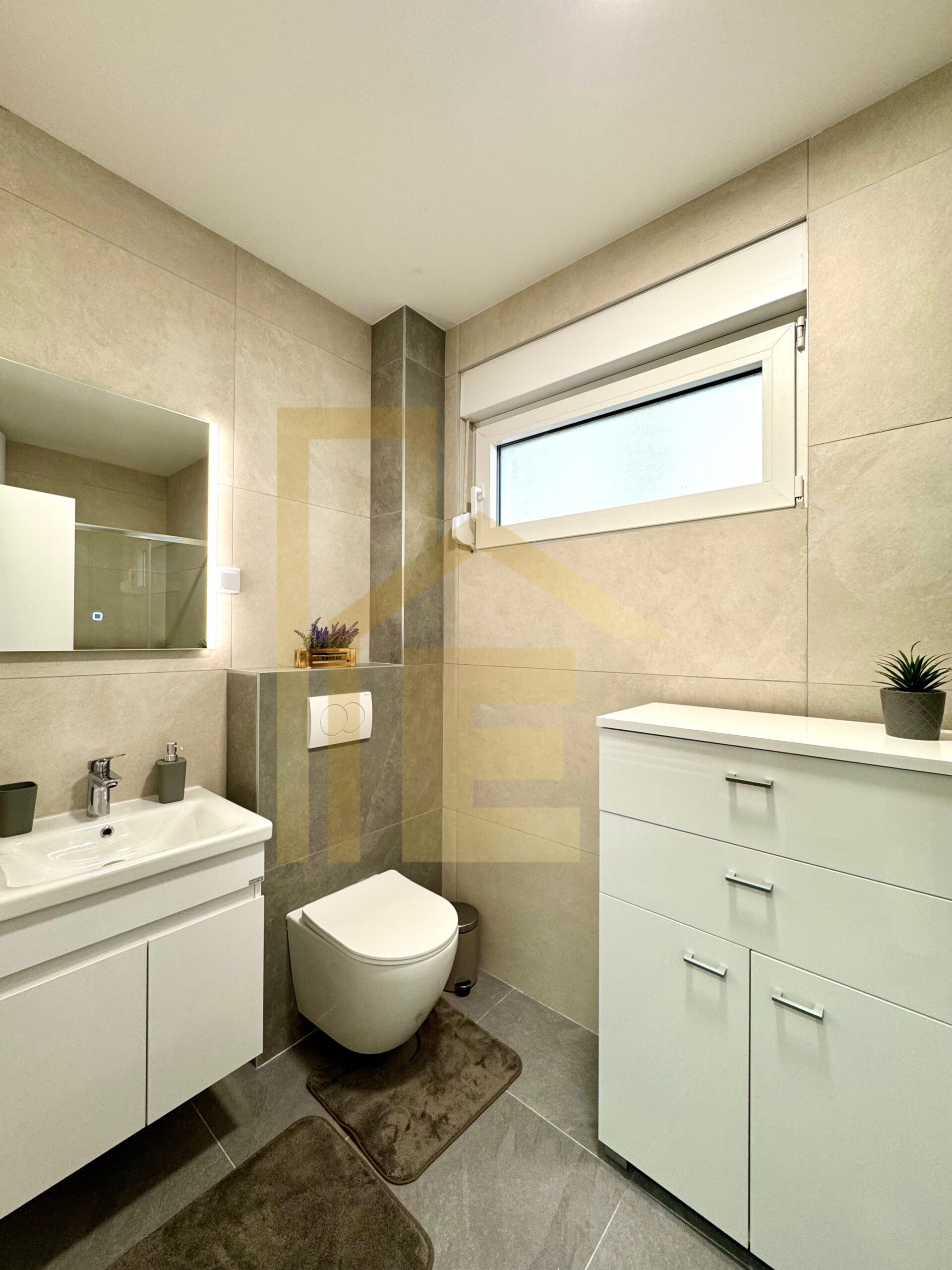 Potpuno nov trosoban stan, podnožje Starčevice slika 20