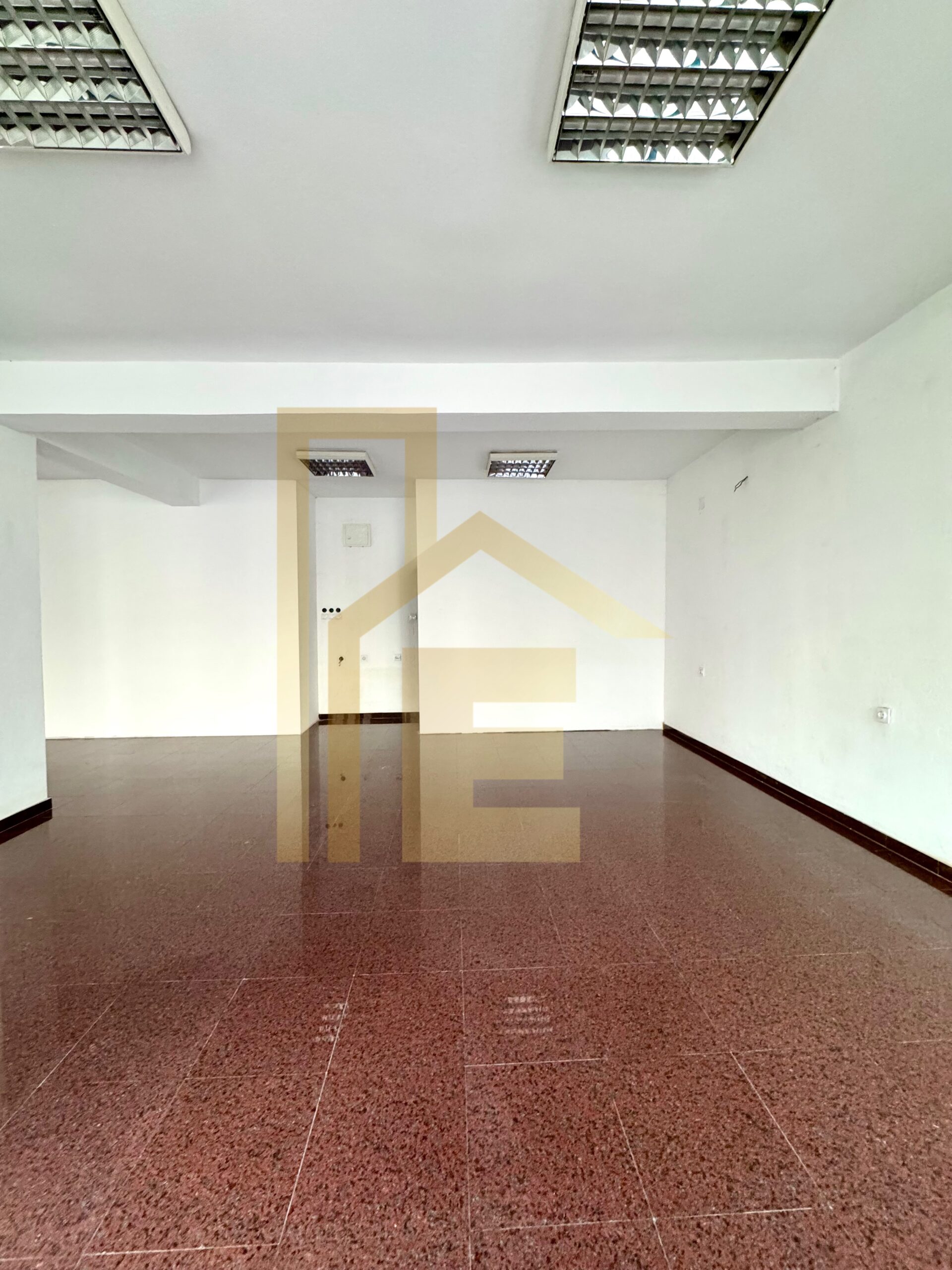 Iznajmljujemo poslovni prostor u naselju Nova Varoš slika 4