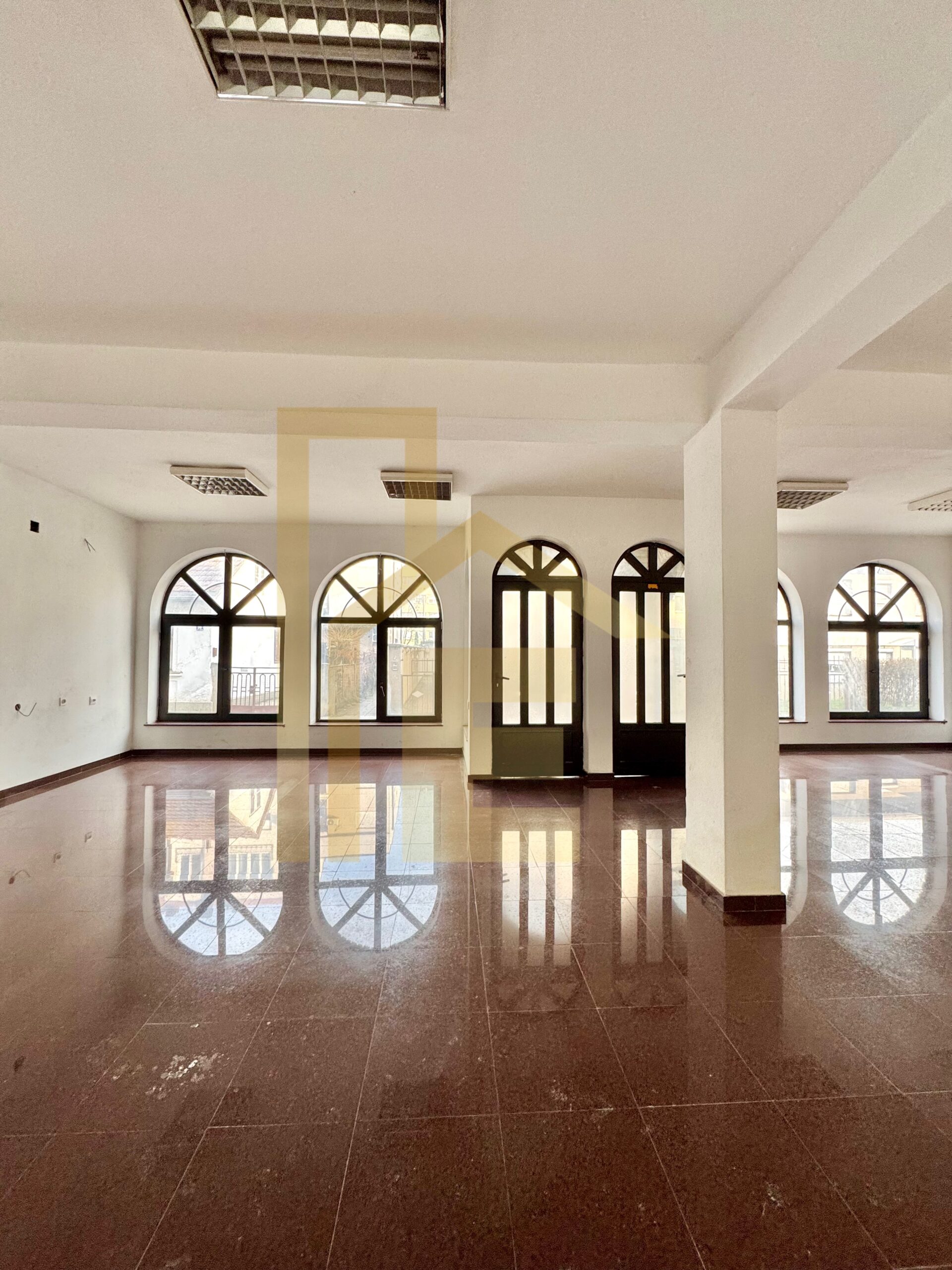 Iznajmljujemo poslovni prostor u naselju Nova Varoš slika 3