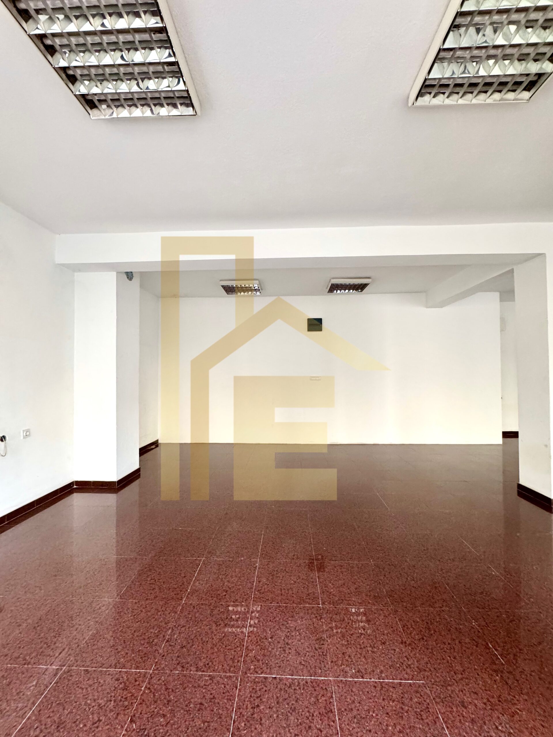 Iznajmljujemo poslovni prostor u naselju Nova Varoš slika 7