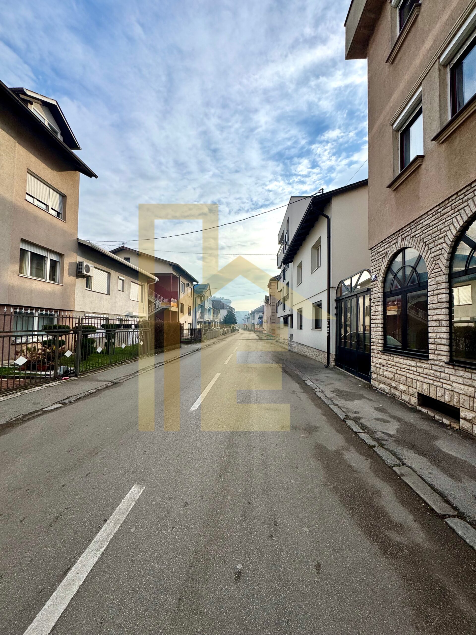 Iznajmljujemo poslovni prostor u naselju Nova Varoš slika 12