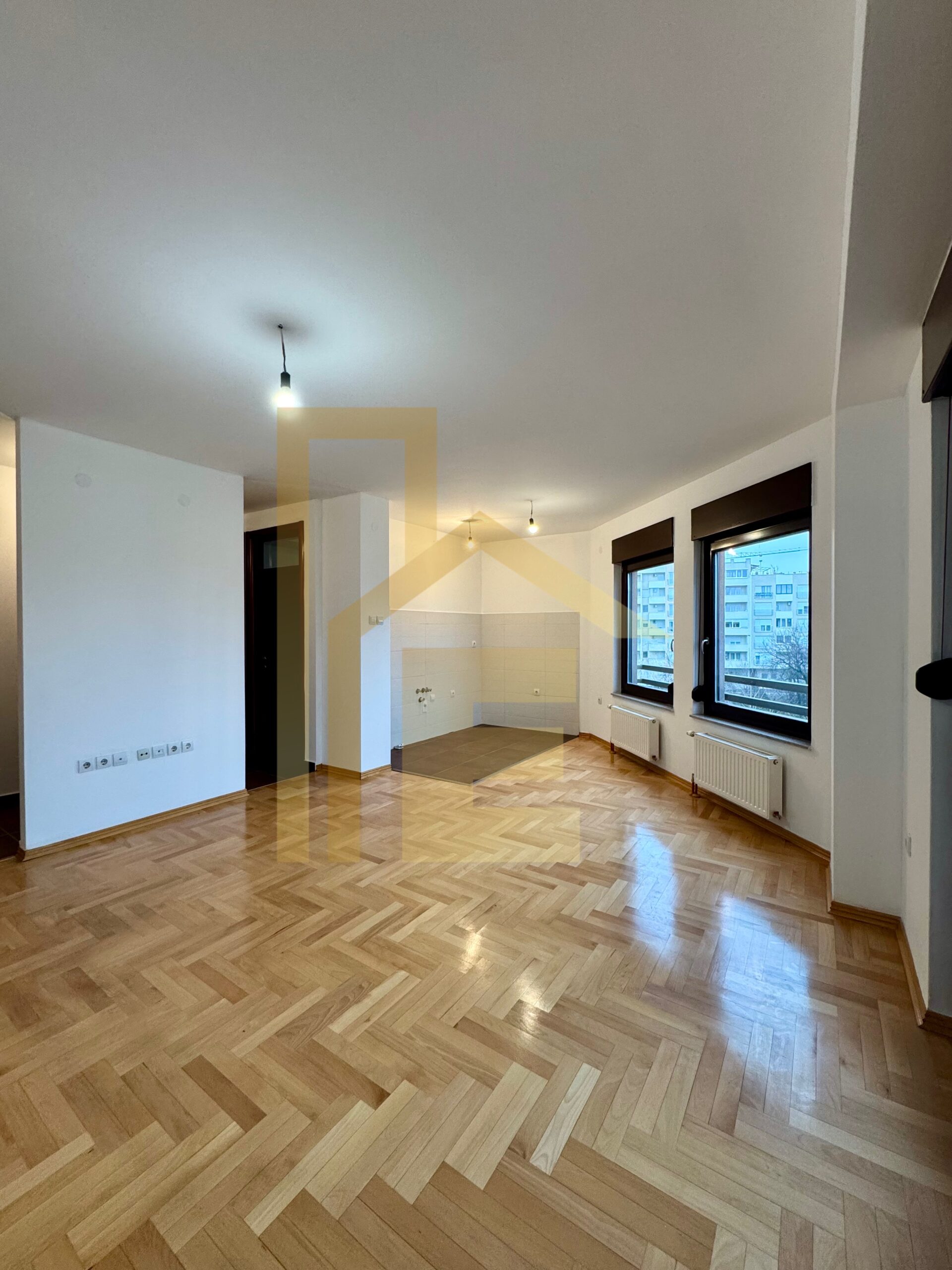 Dvosoban stan sa garažom, naselje Hisete slika 3